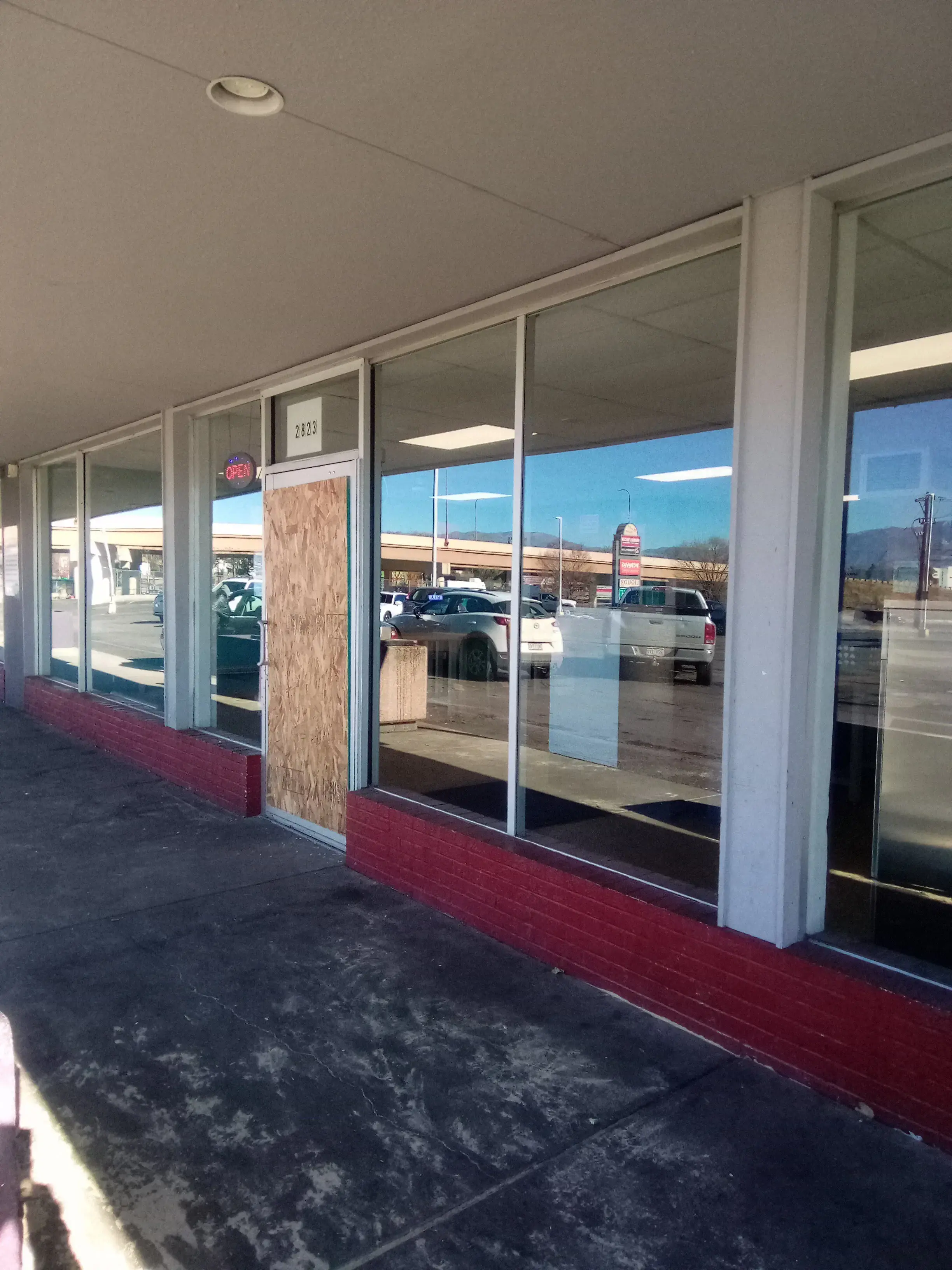 All Washed Laundry - South Circle thumbnail 5