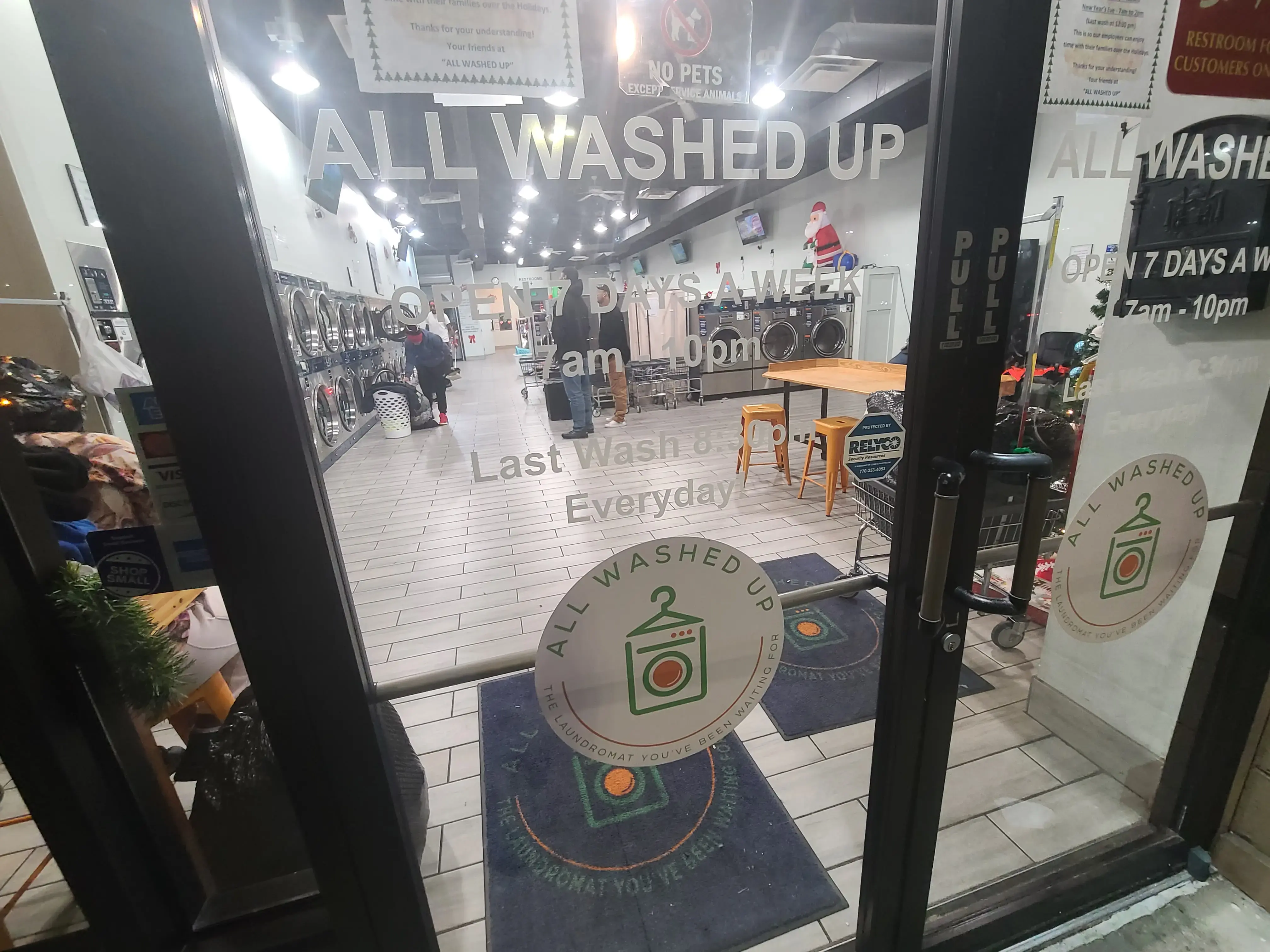 All Washed Up Laundromat thumbnail 24