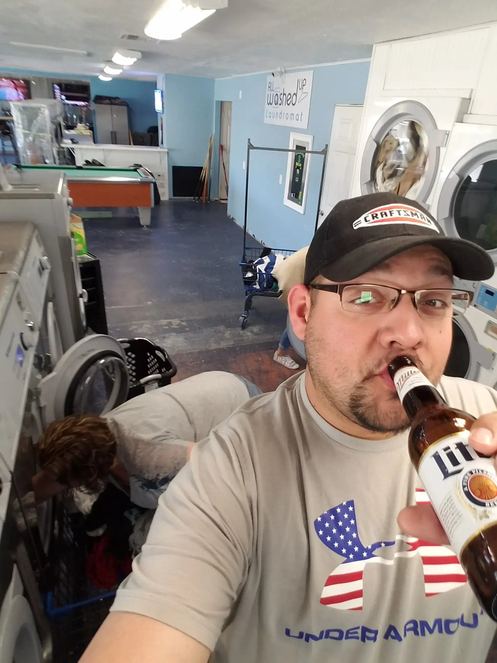All Washed Up Laundromat thumbnail 20