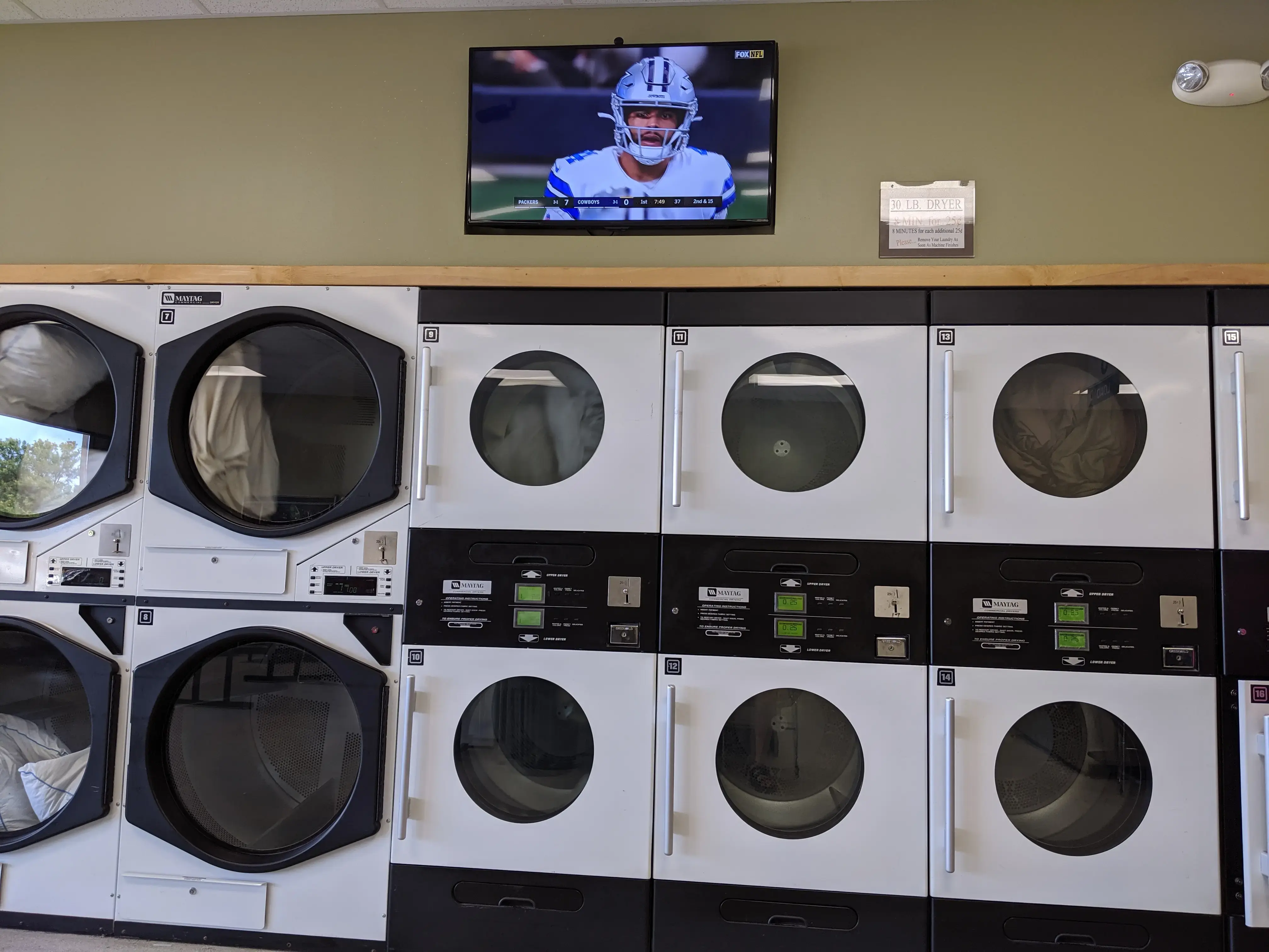 Allen Blvd Laundry thumbnail 2