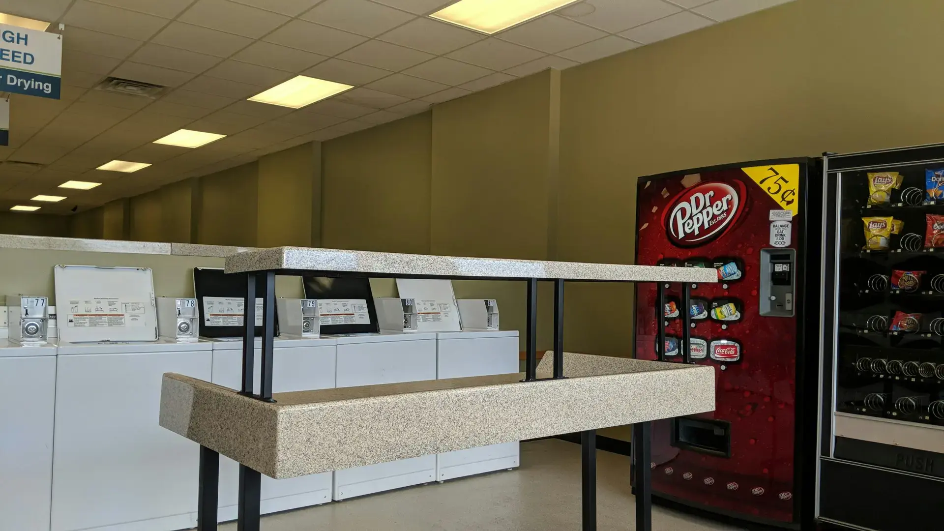 Allen Blvd Laundry - Image 6