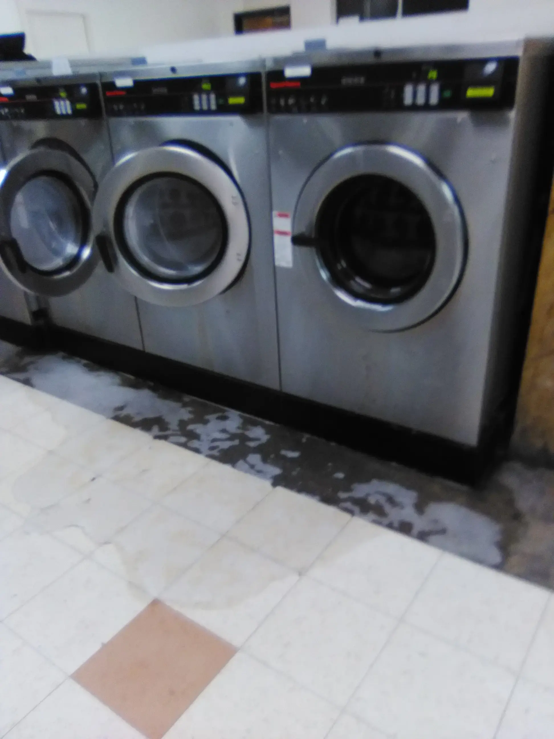 Allen St Laundry - Image 15