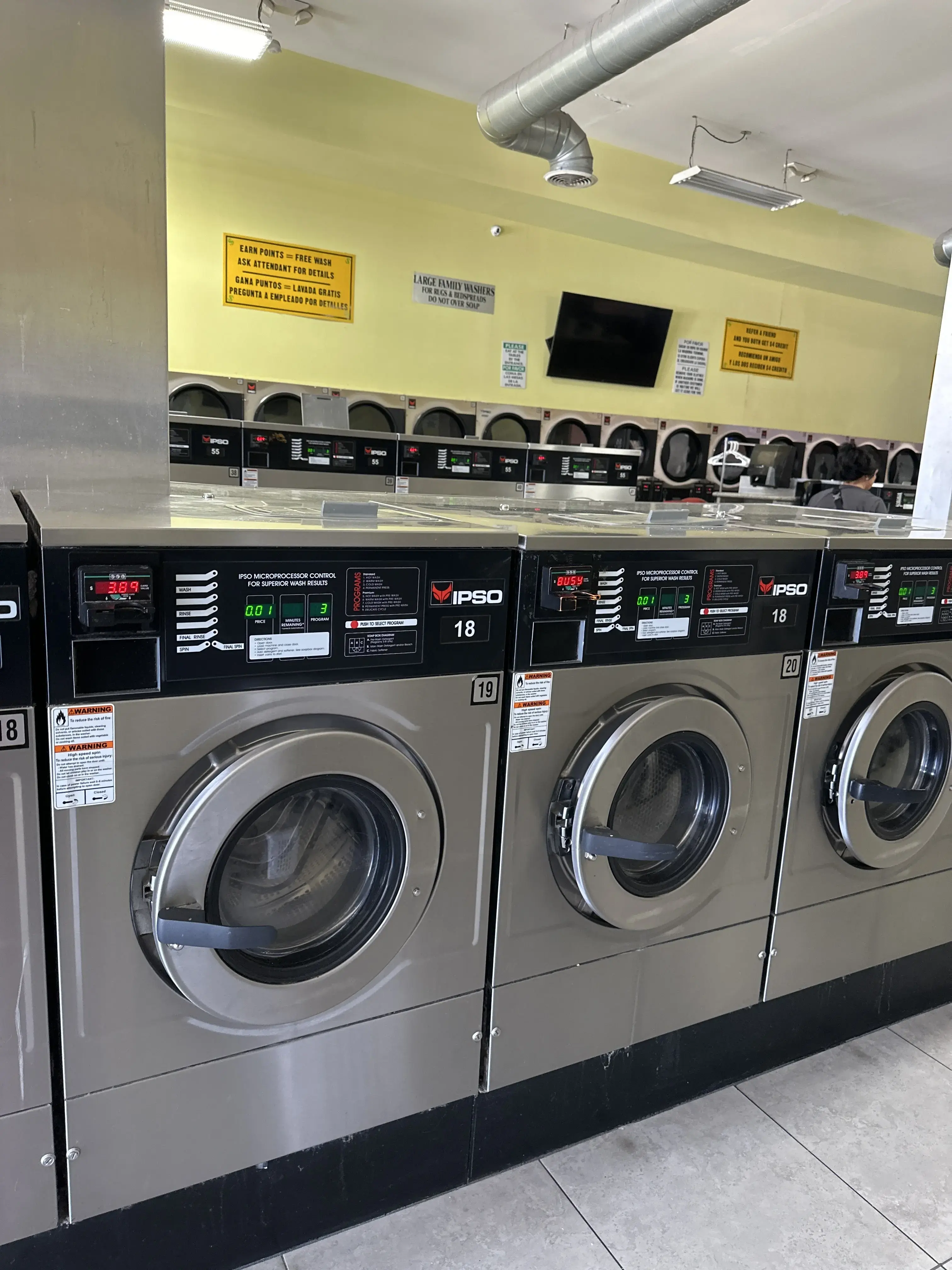 Alligator Laundry | Laundromat | Wash & Fold Laundry Services location