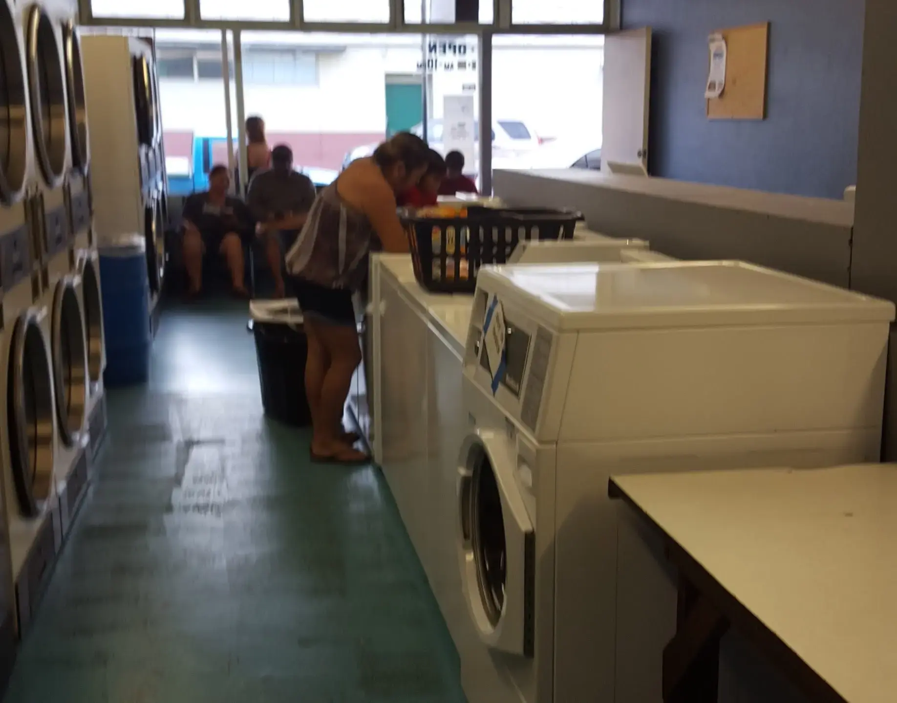 Almas Laundry thumbnail 12