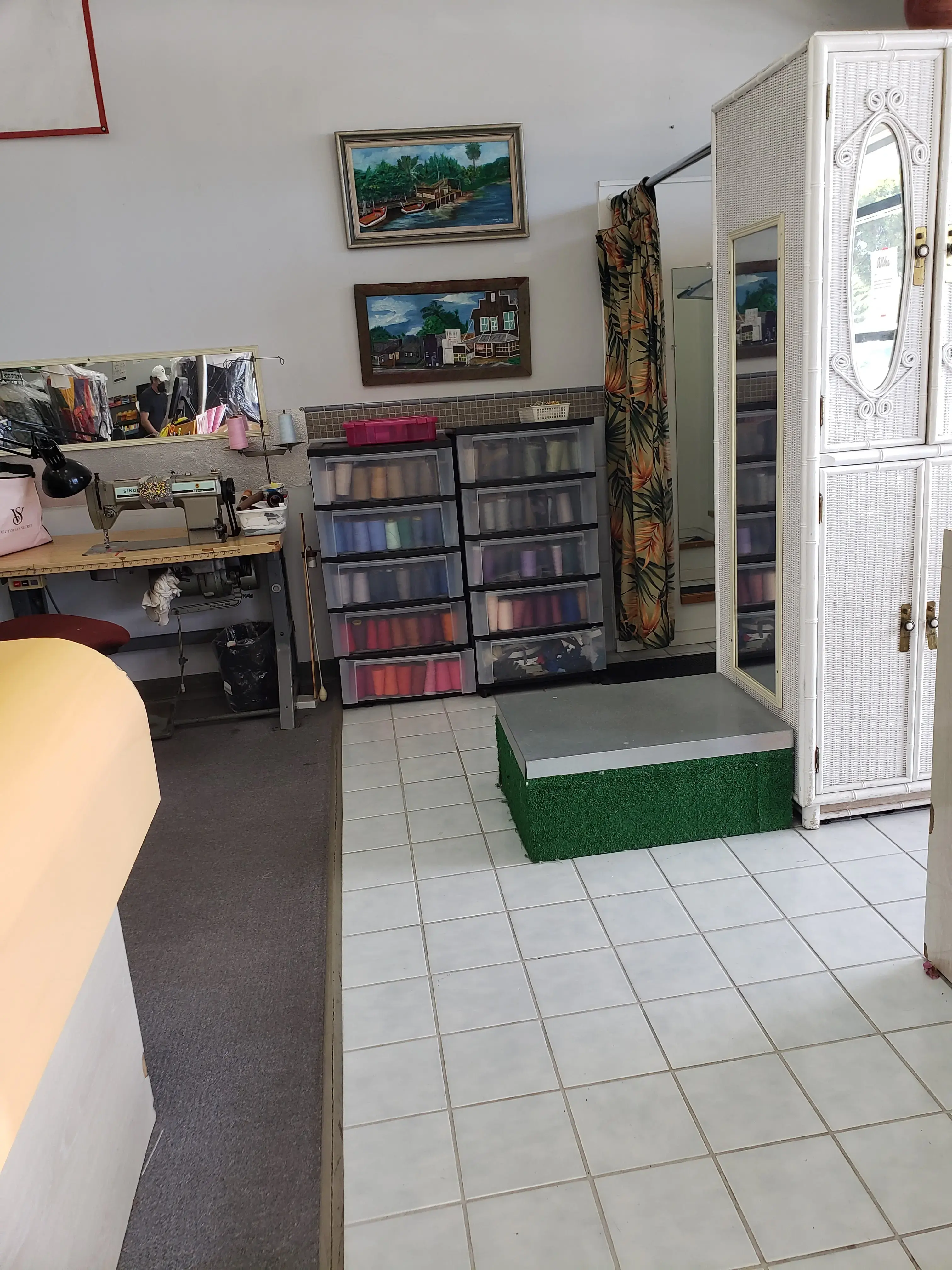 Aloha Dry Cleaners and Laundry thumbnail 11