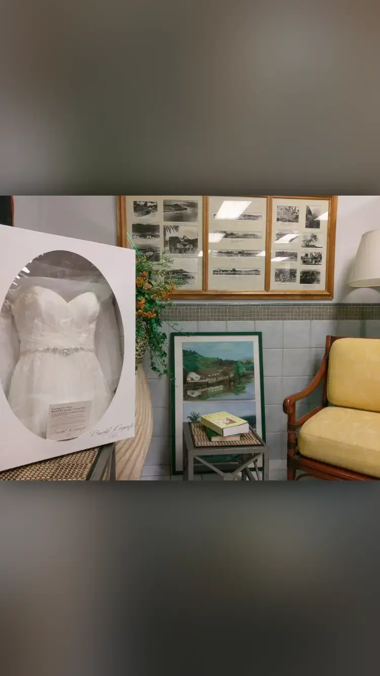 Aloha Dry Cleaners and Laundry thumbnail 4
