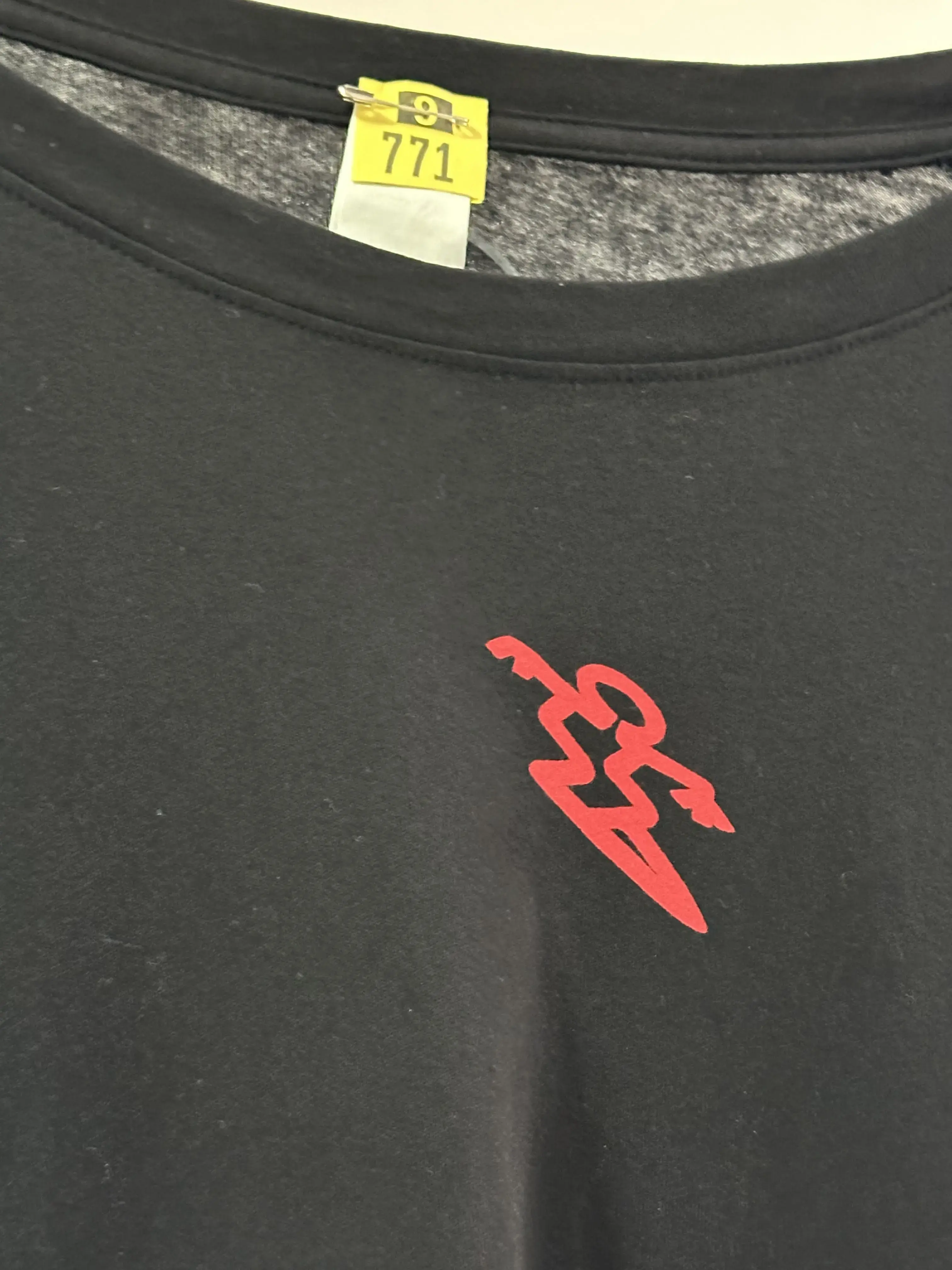 Aloha Dry Cleaners and Laundry thumbnail 18