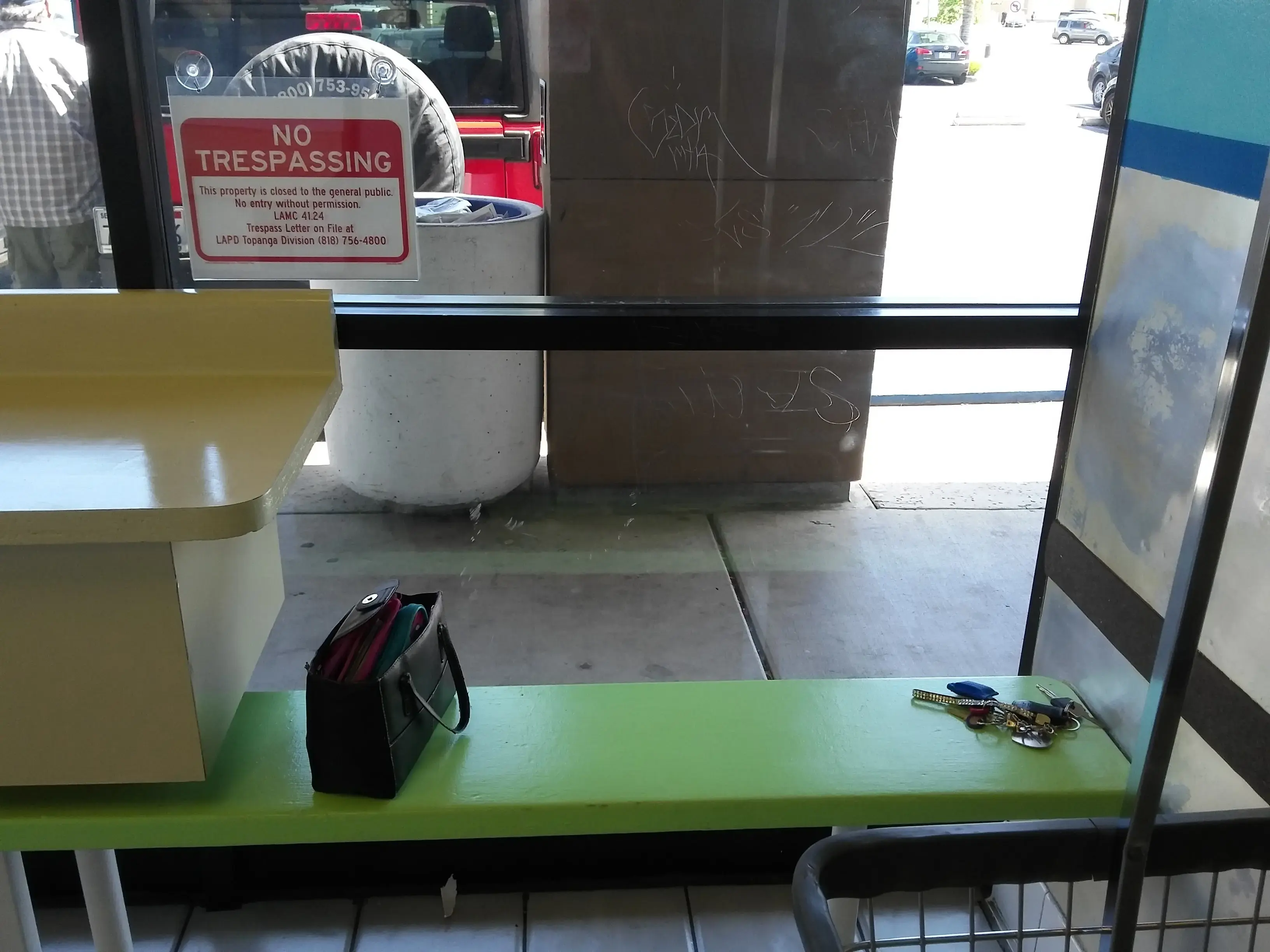 Aloha Laundry - Image 13