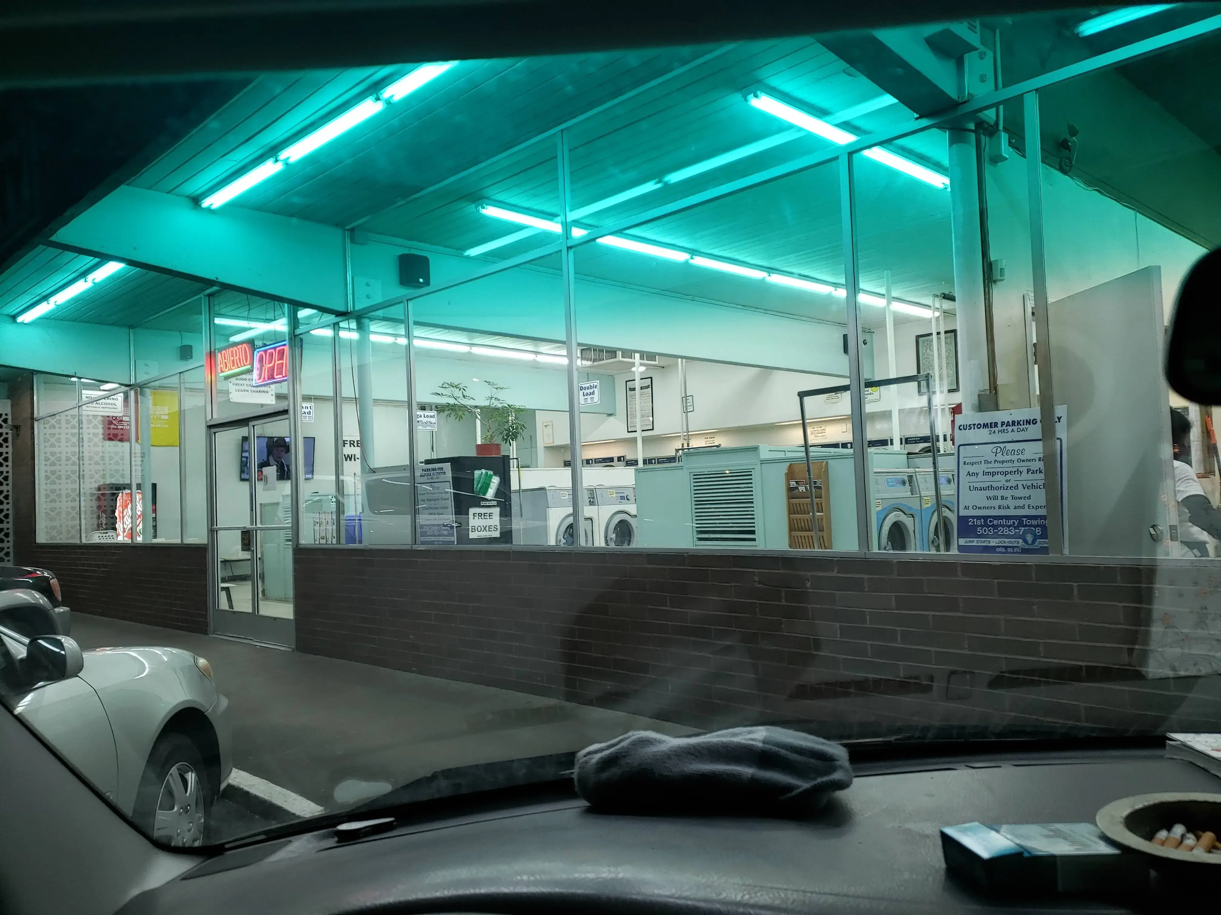 Alpine 24 Hour Laundromat - Image 3
