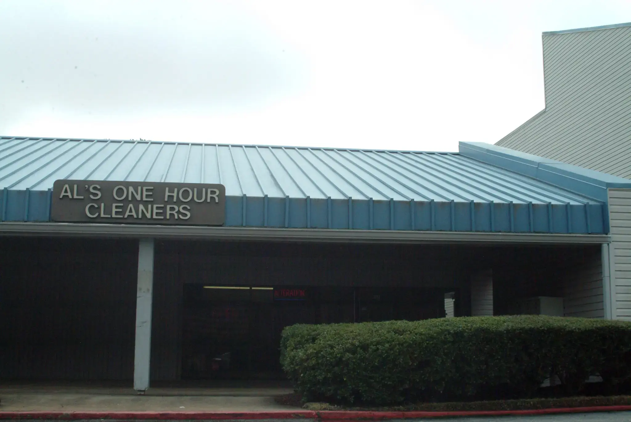 Al's One Hour Cleaners thumbnail 10