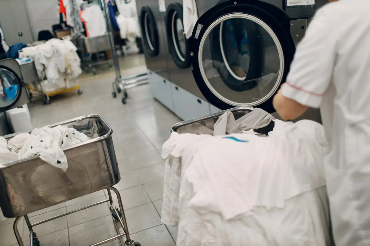AM Mobile Dry Cleaners & Laundry thumbnail 9