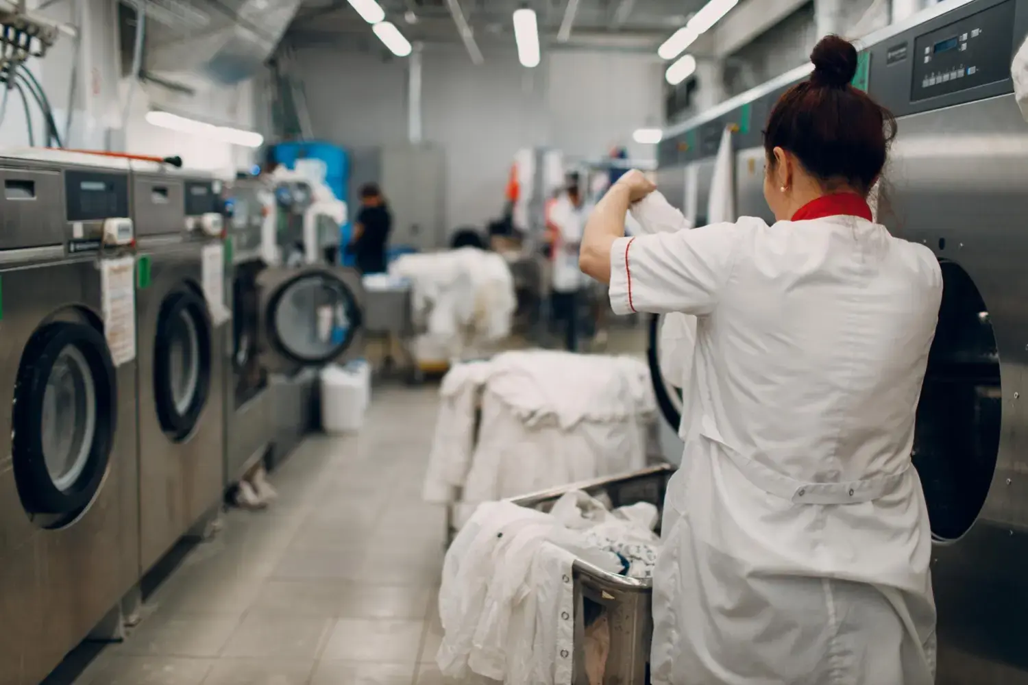 AM Mobile Dry Cleaners & Laundry - Image 8