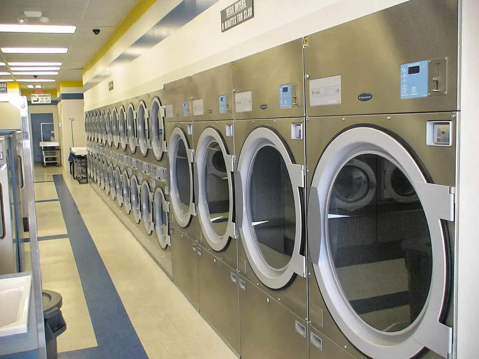 AM Mobile Dry Cleaners & Laundry - Image 4