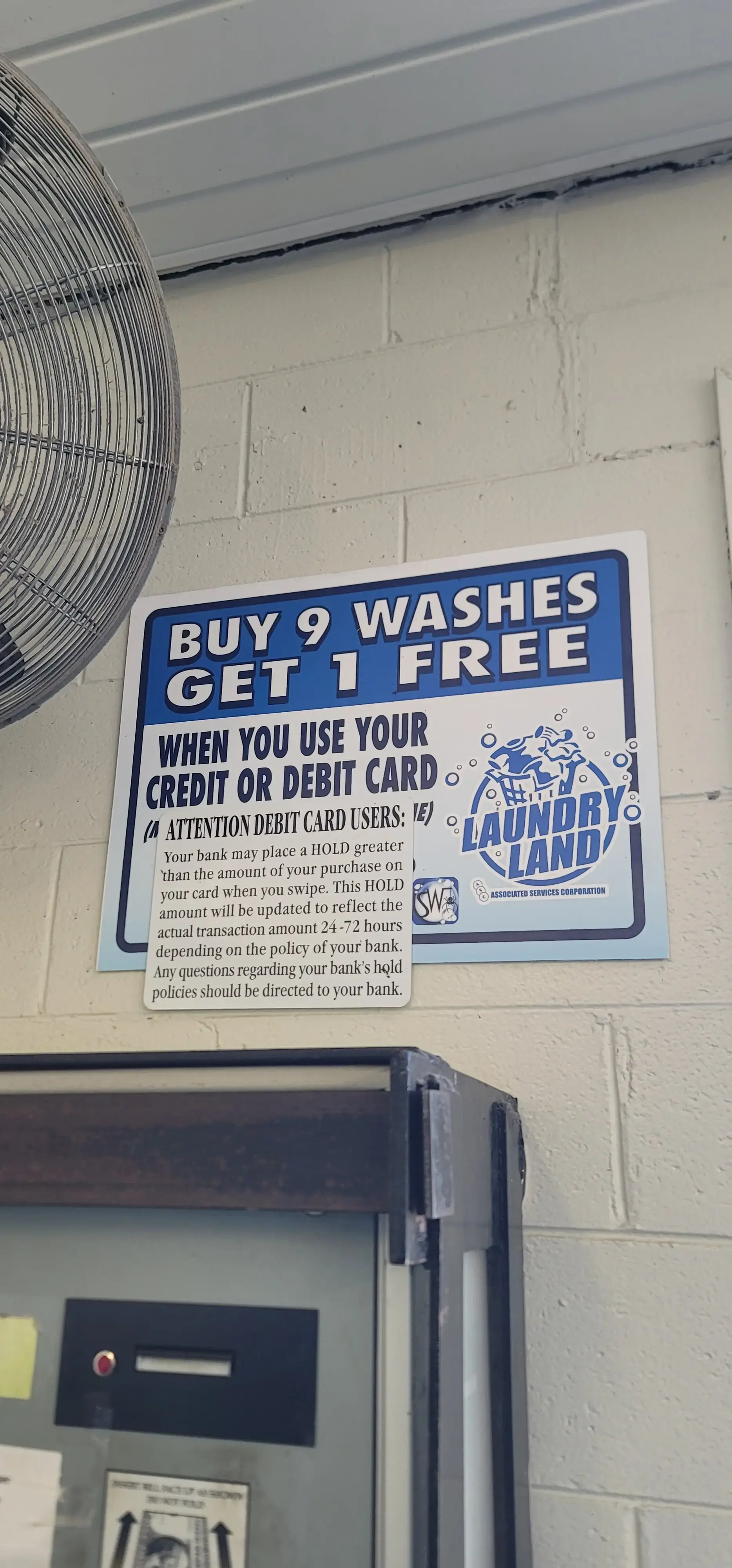 Amelia Coin Laundry - Image 9