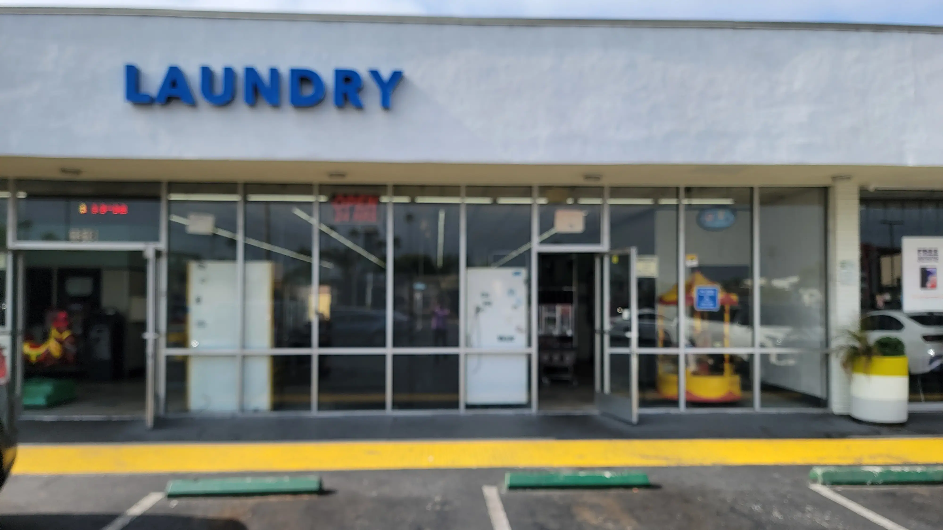 American Coin Laundry - Image 6