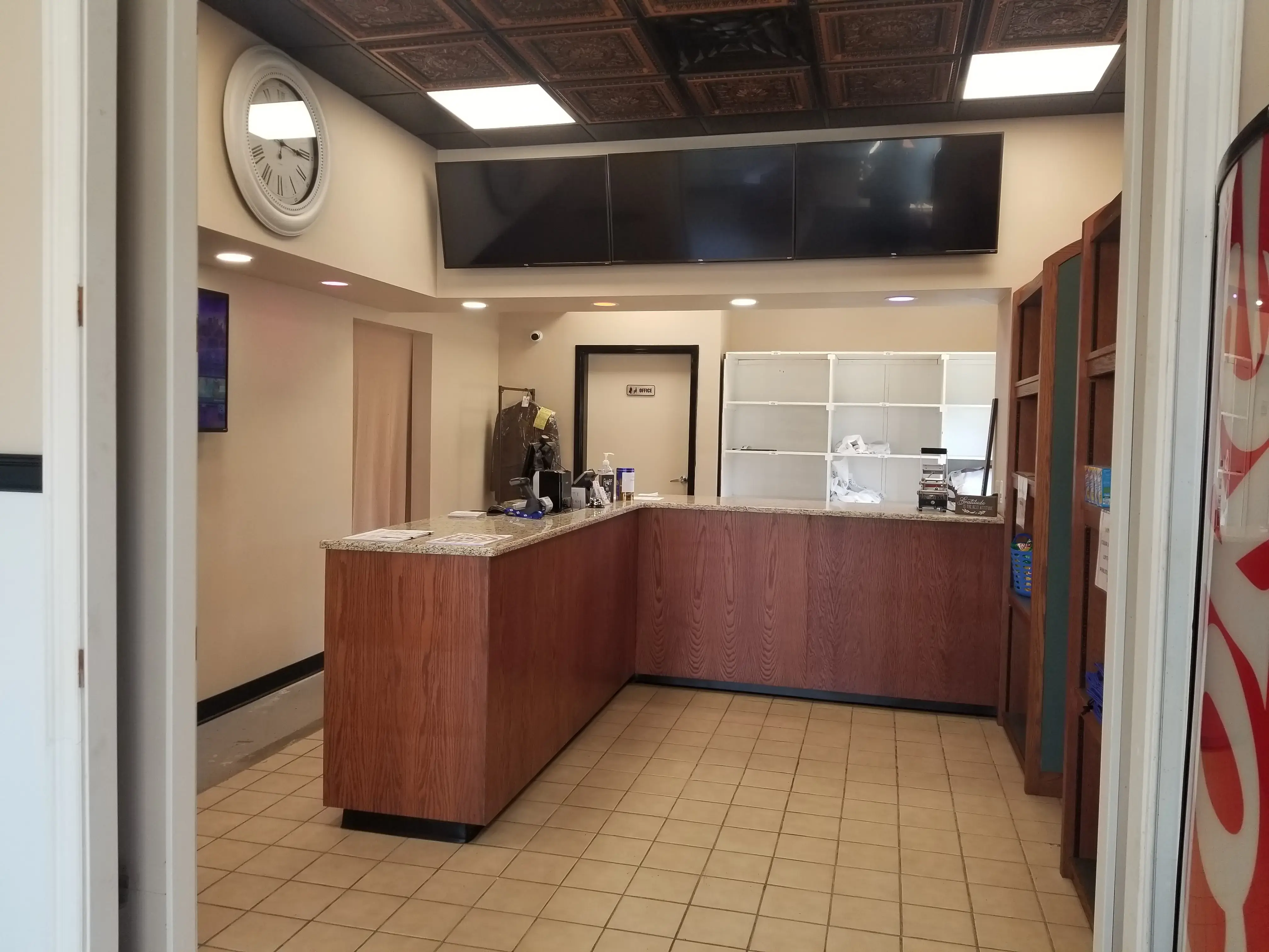 American Hometown Cleaners - Image 11