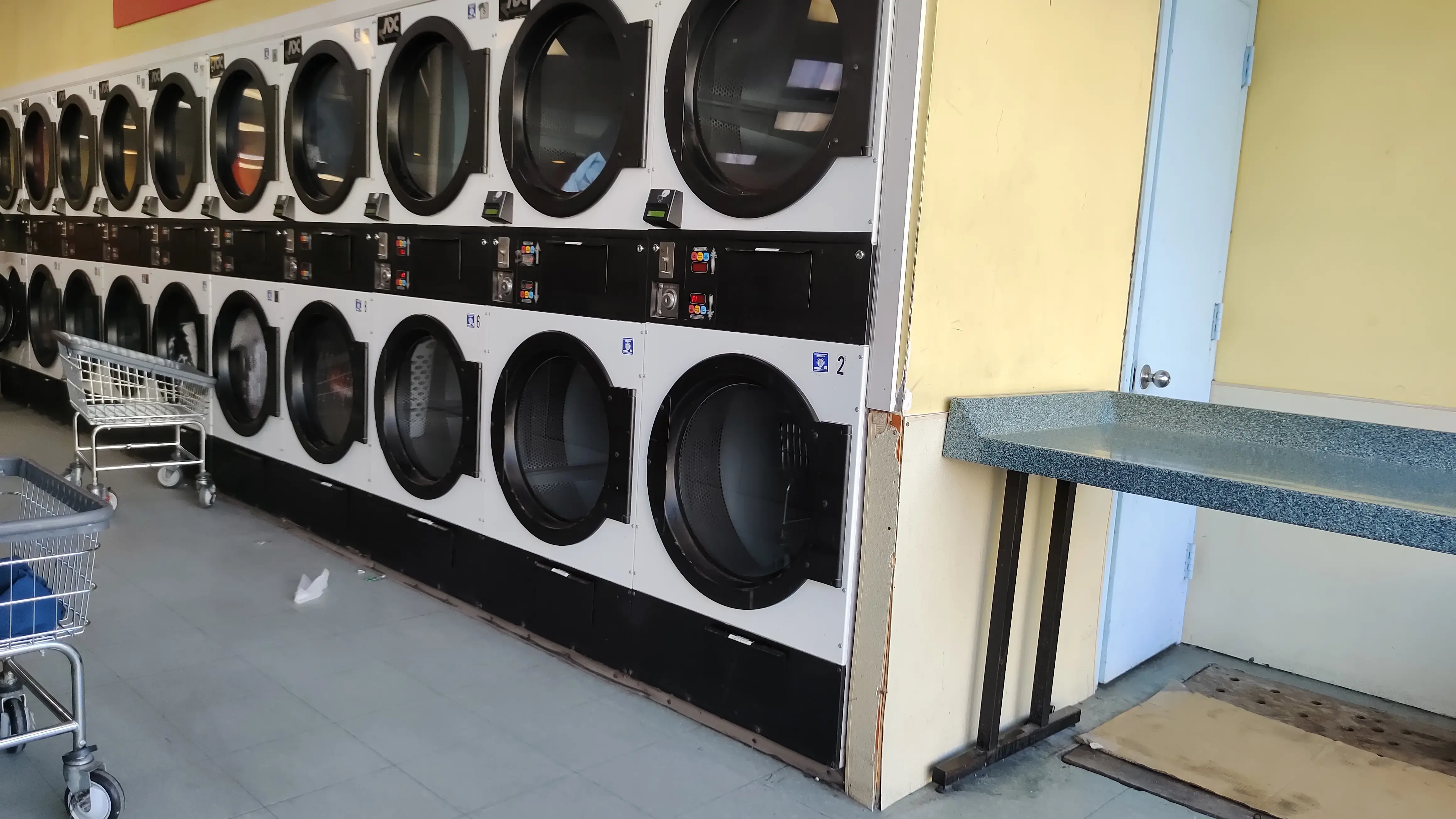 American Laundromat 24/7 of East Orange - Image 20