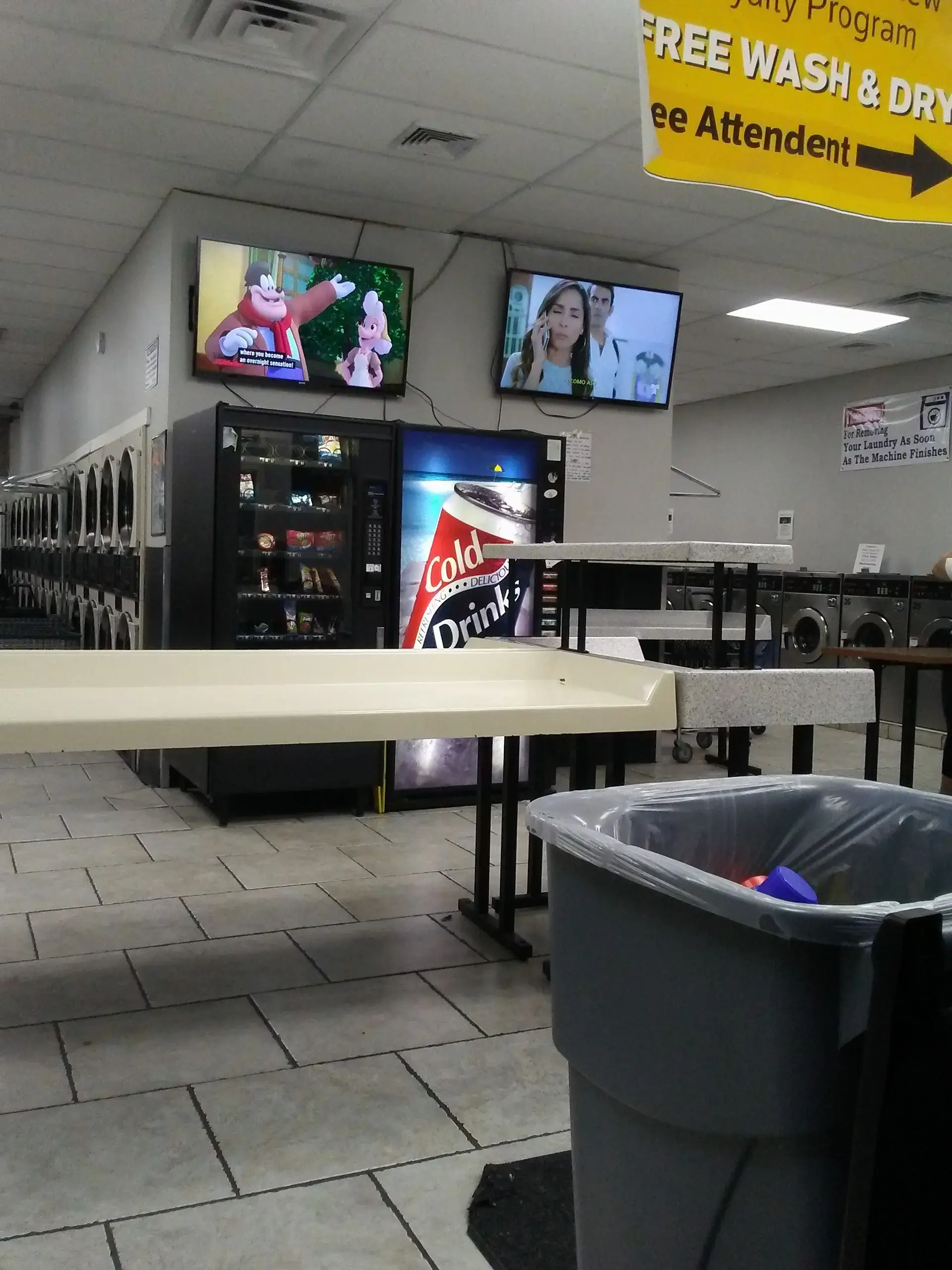 American Laundromat 24/7 of Jersey City - Image 10