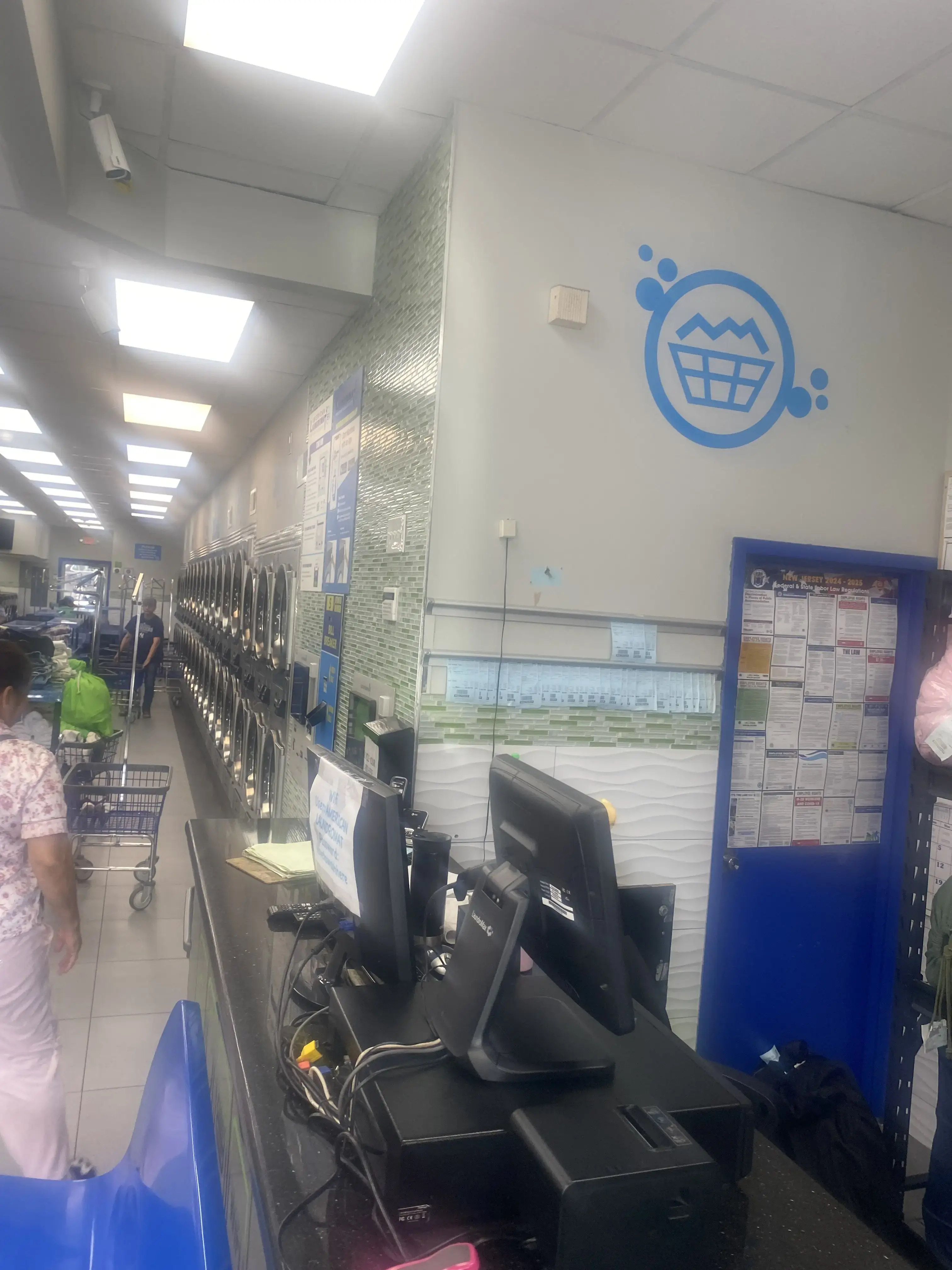 American Laundromat of Jersey City - Image 16