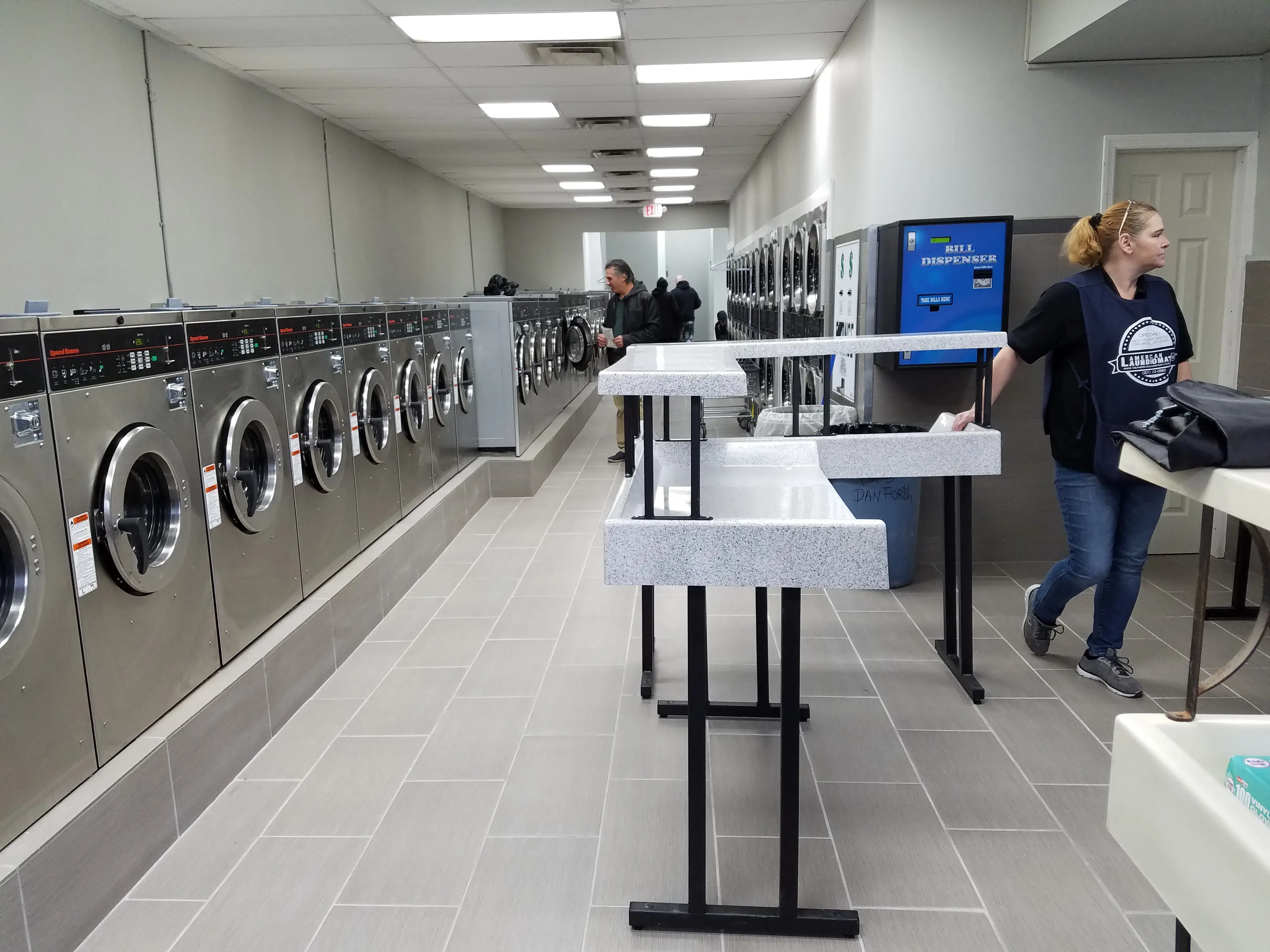 American Laundromat of Jersey City thumbnail 9