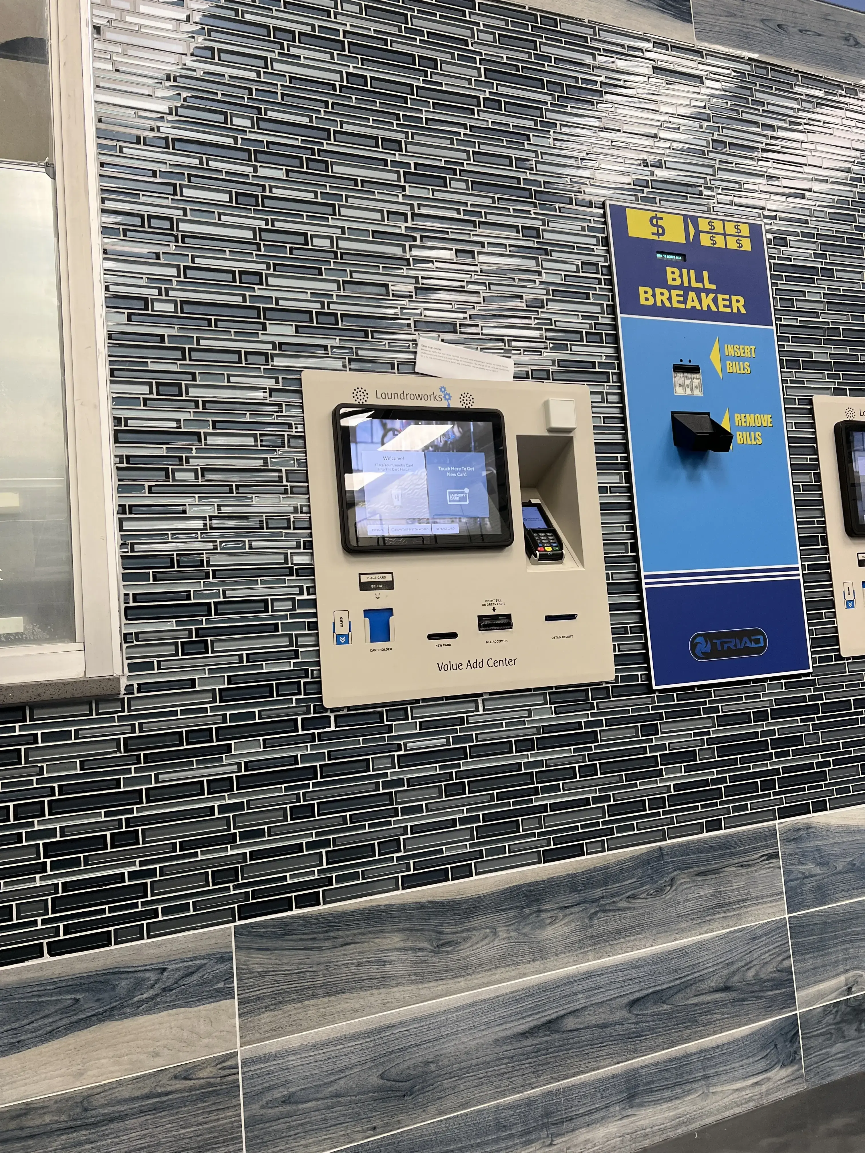 American Laundromat of Orange - Image 4