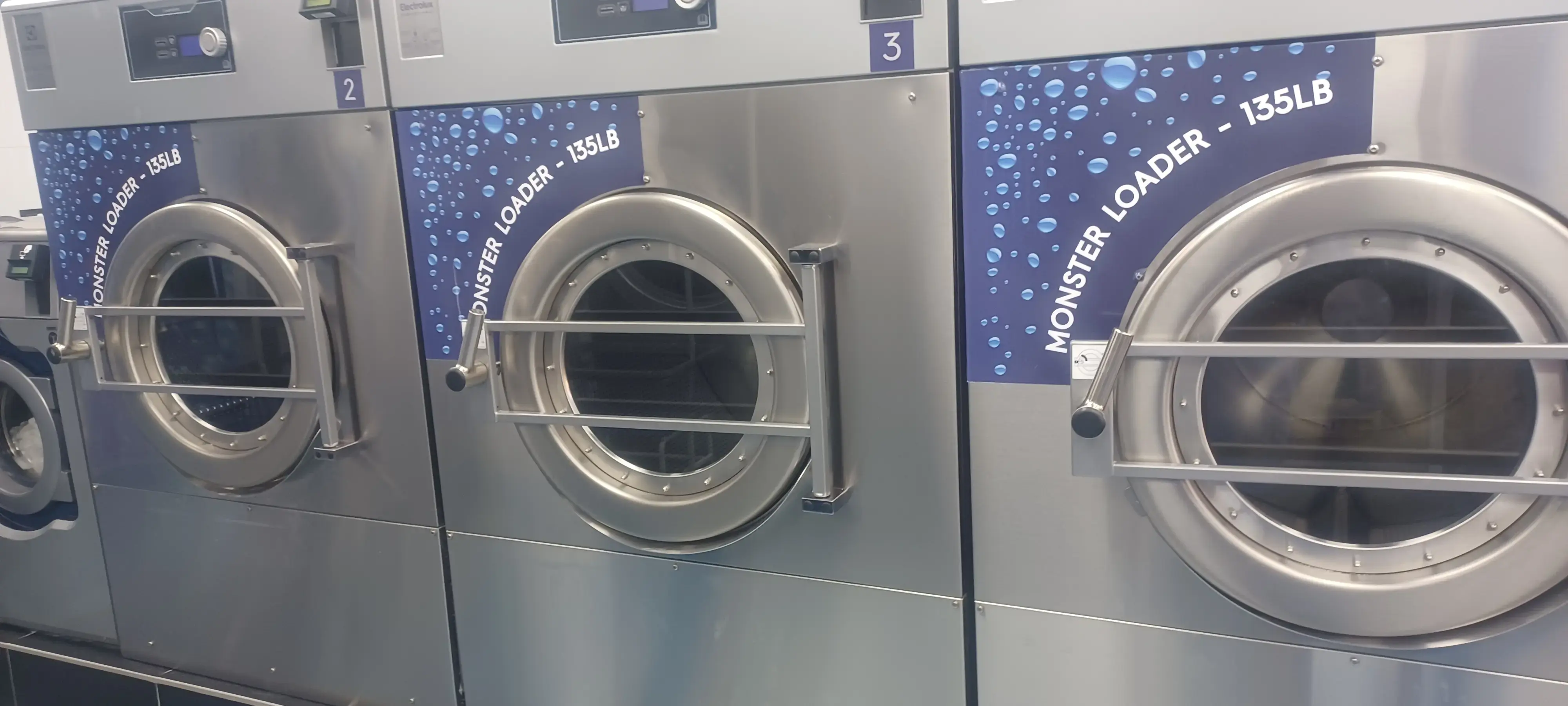 American Laundromat of West Orange - Image 14