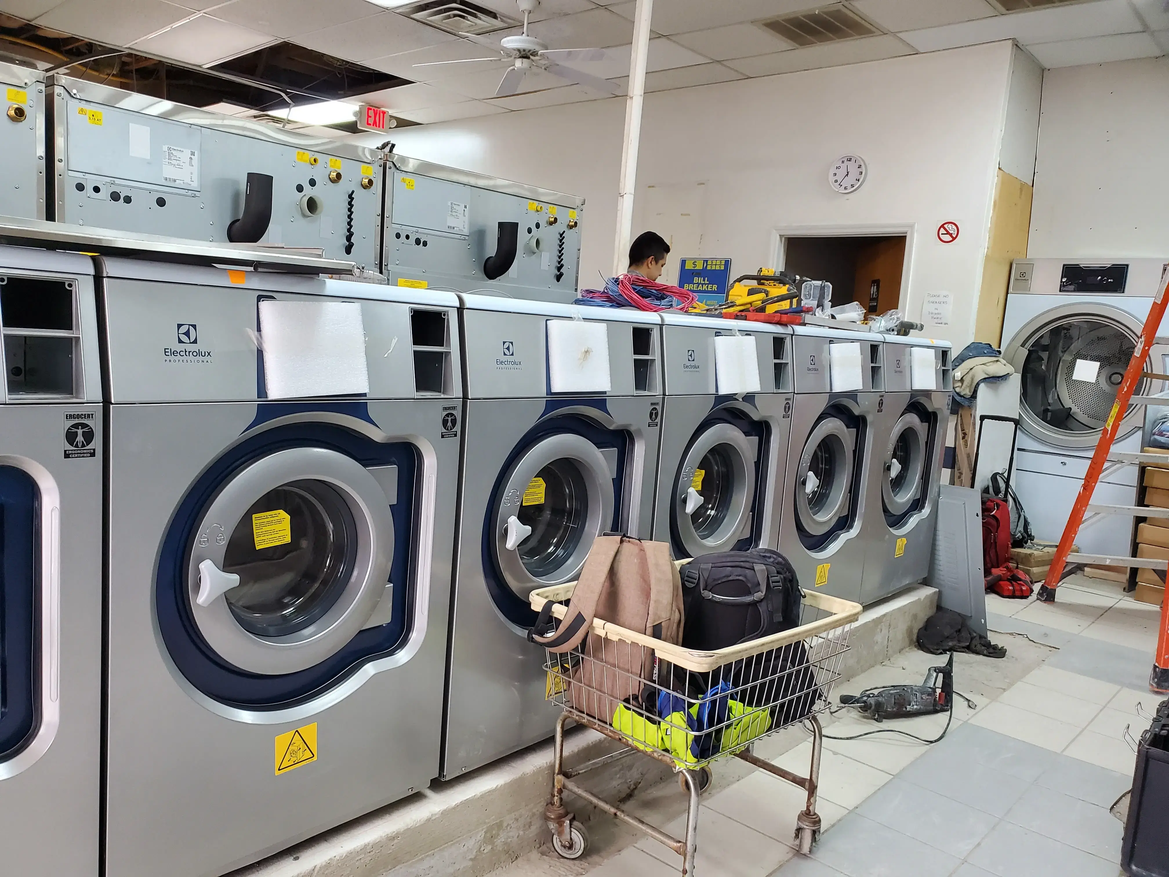 American Laundromat of West Orange thumbnail 20