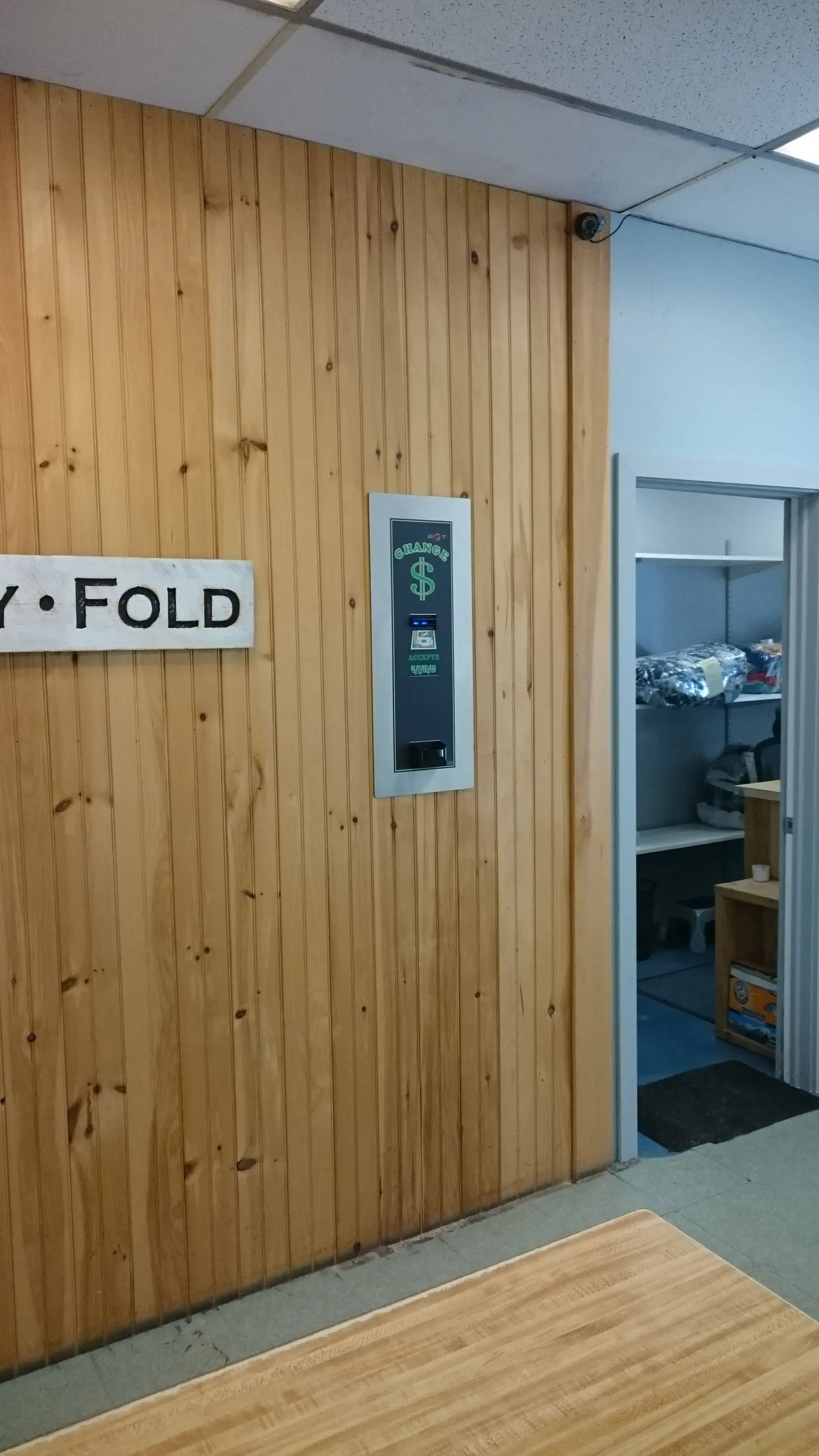 Amherst Eco Laundry - Image 19