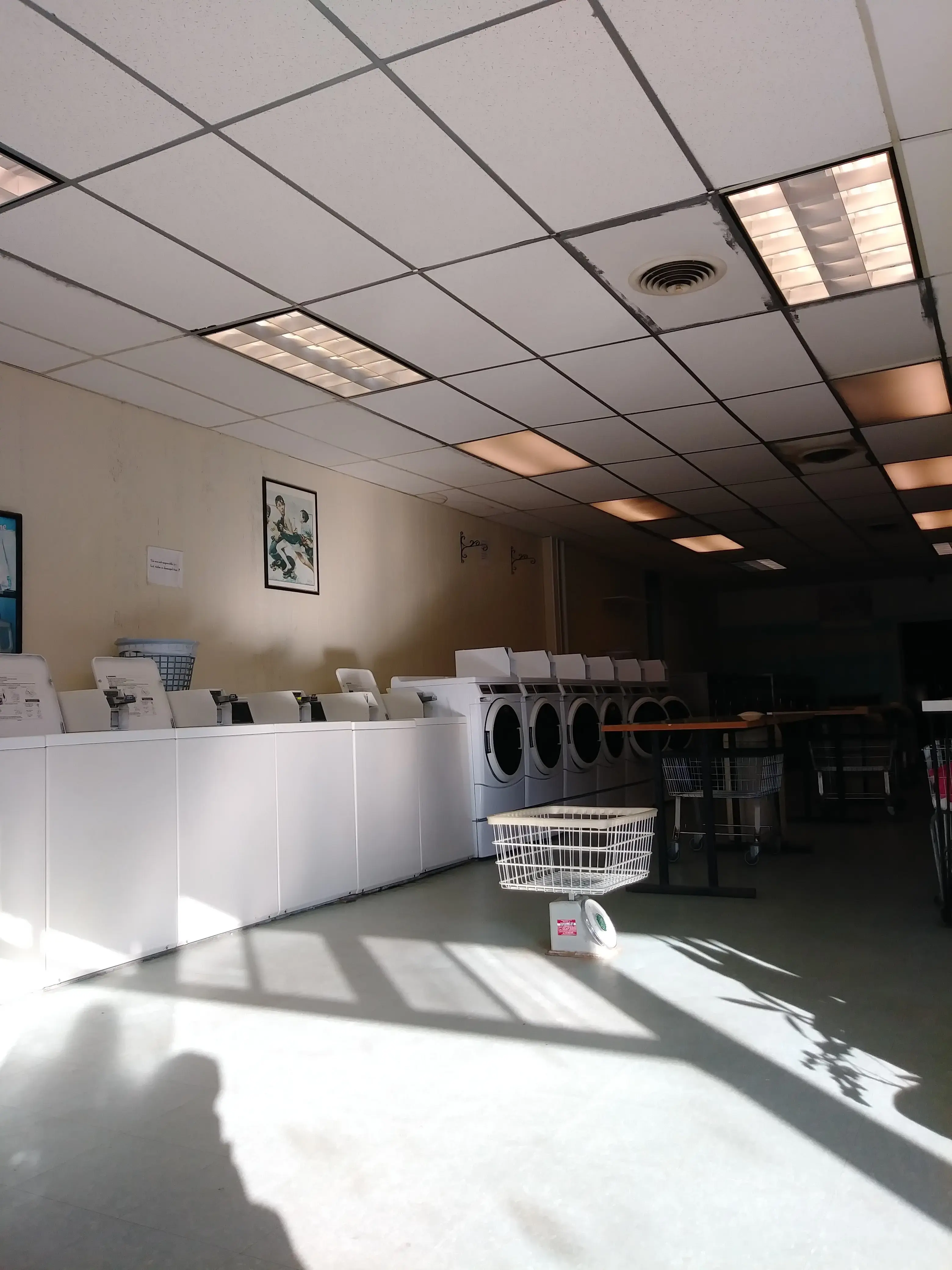 Amherst Eco Laundry - Image 15