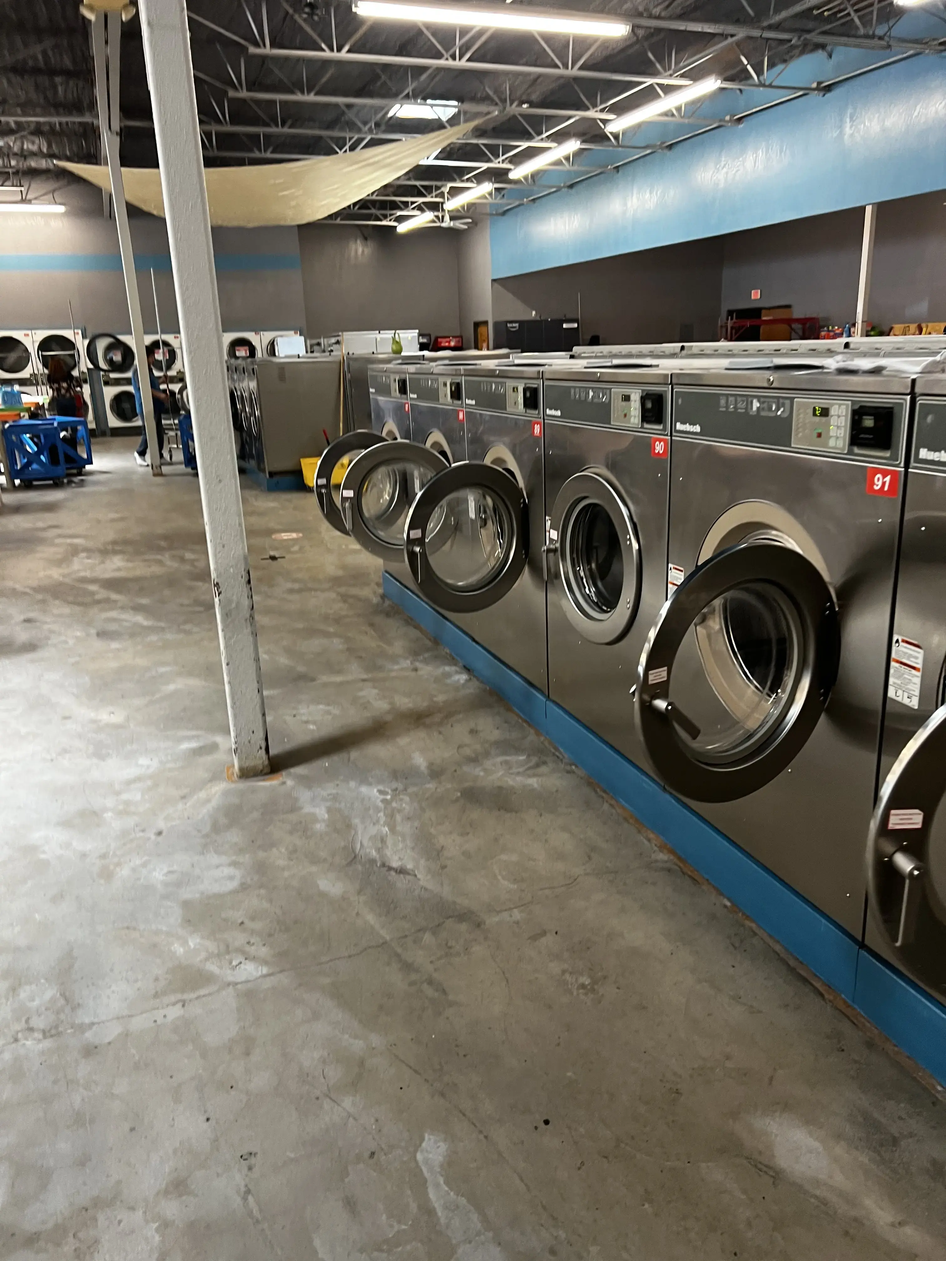 Amigo Laundry location