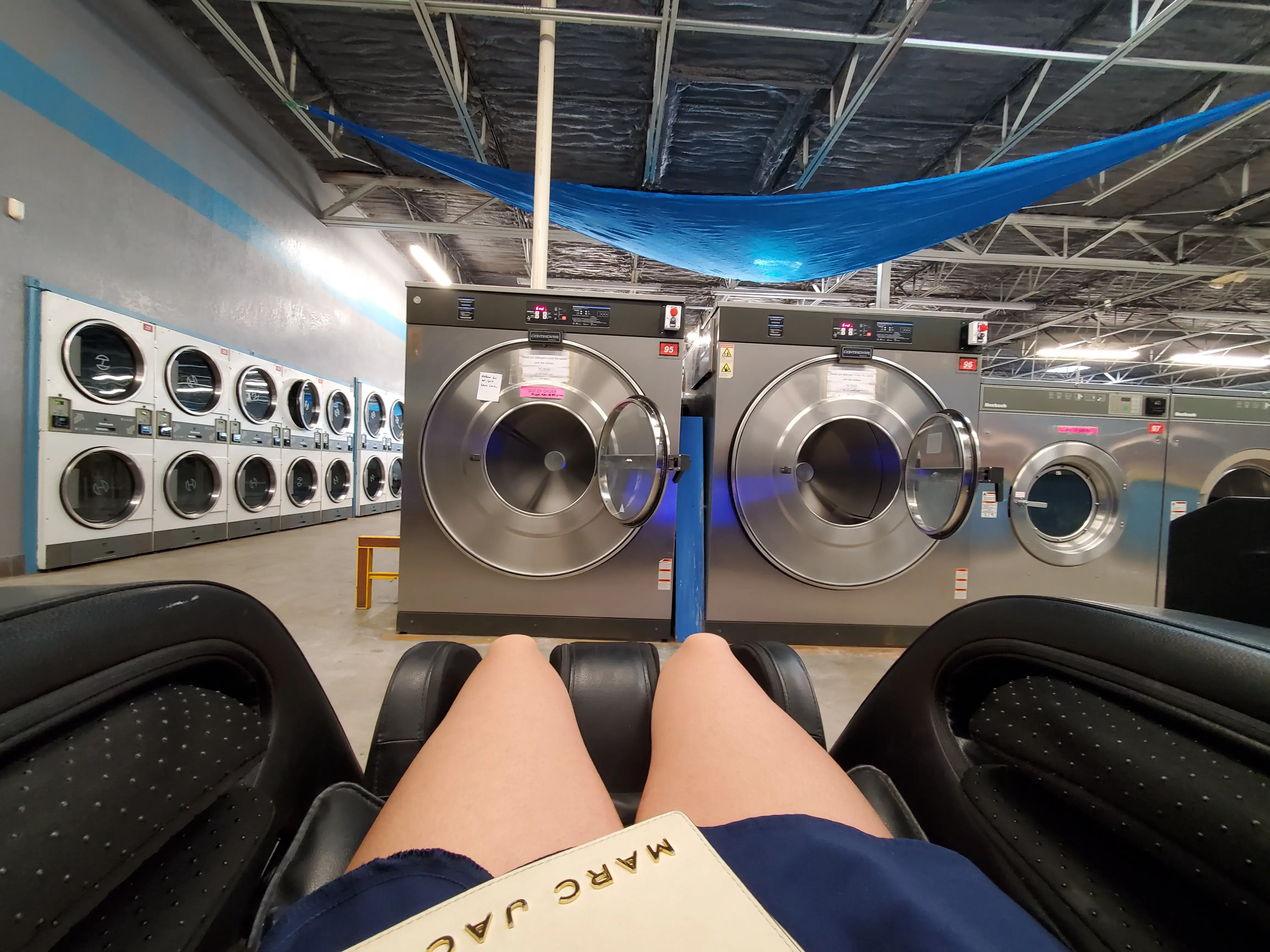 Amigo Laundry thumbnail 7