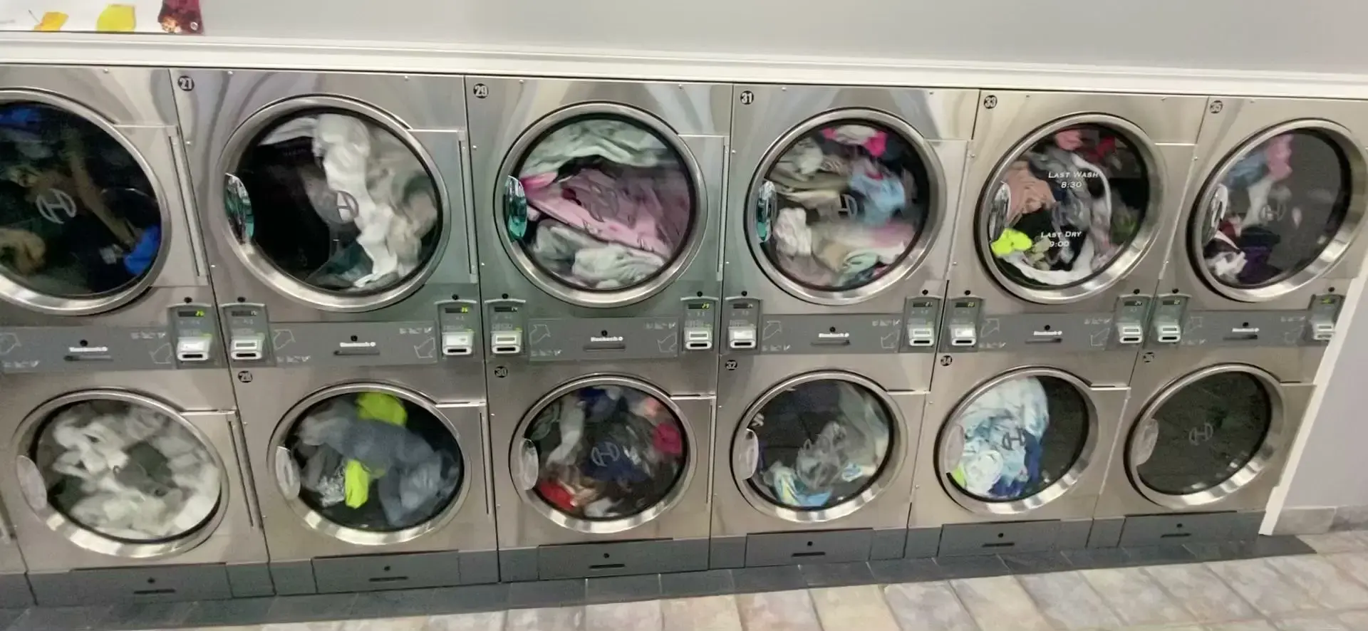 Amy's Laundry thumbnail 14