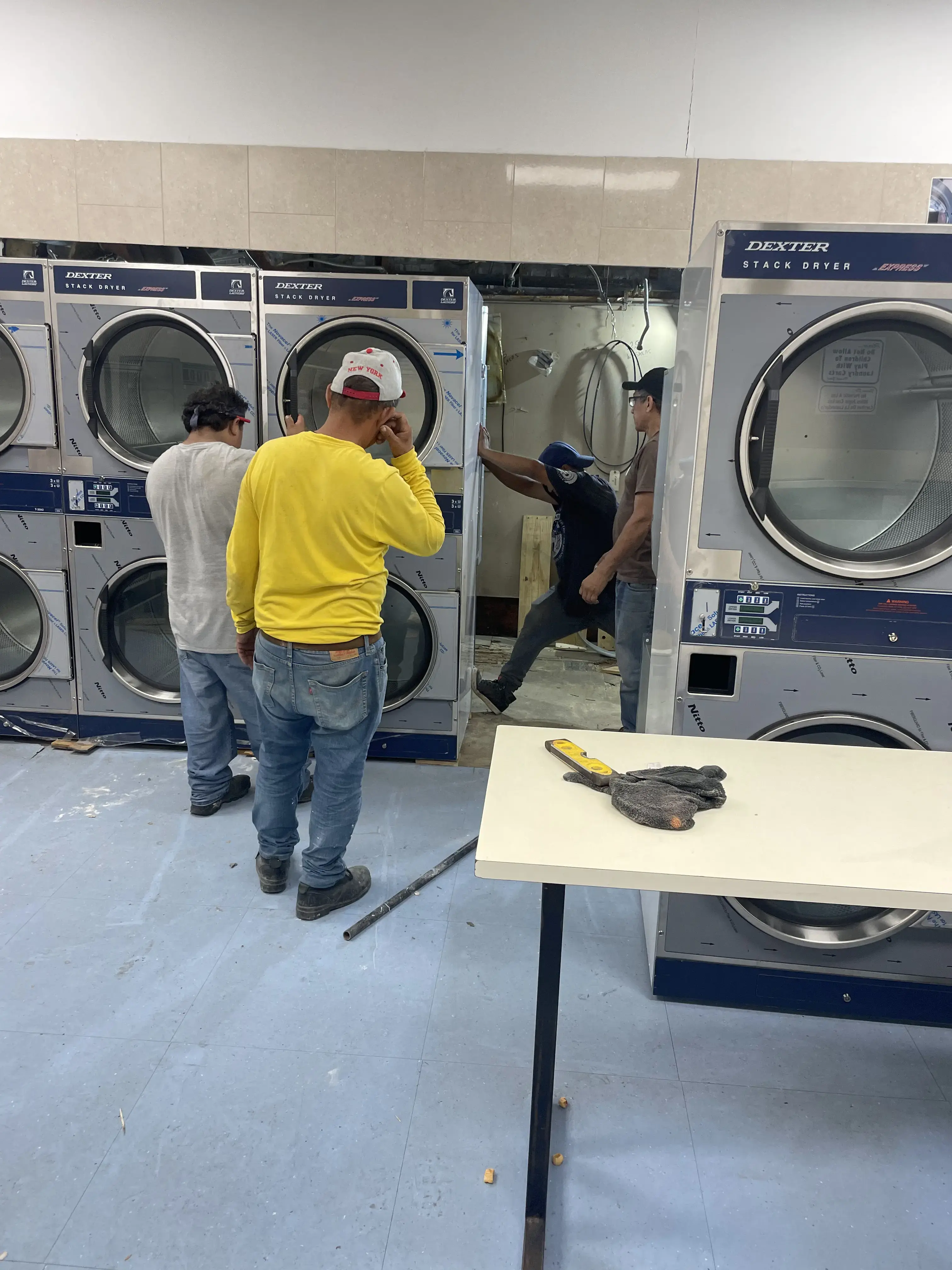 Ana s Laundromat - Image 6