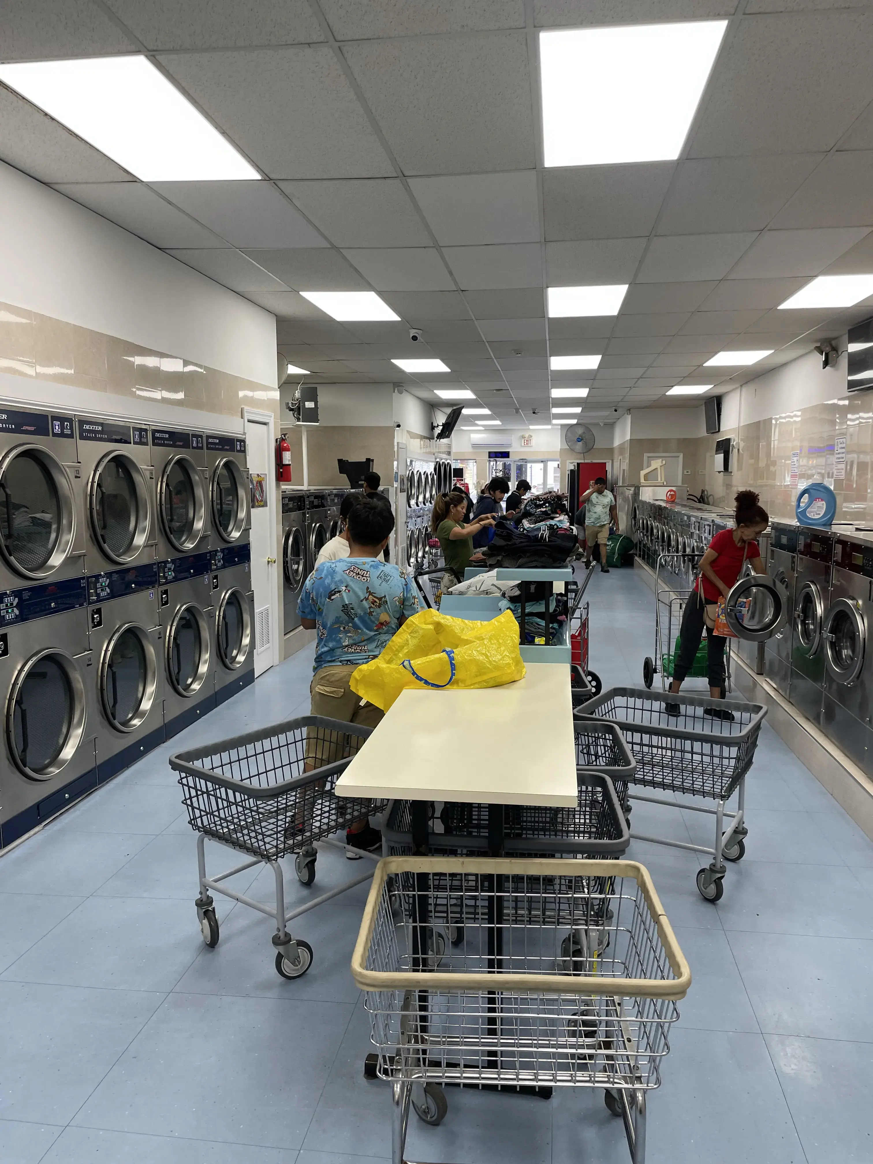 Ana s Laundromat thumbnail 11