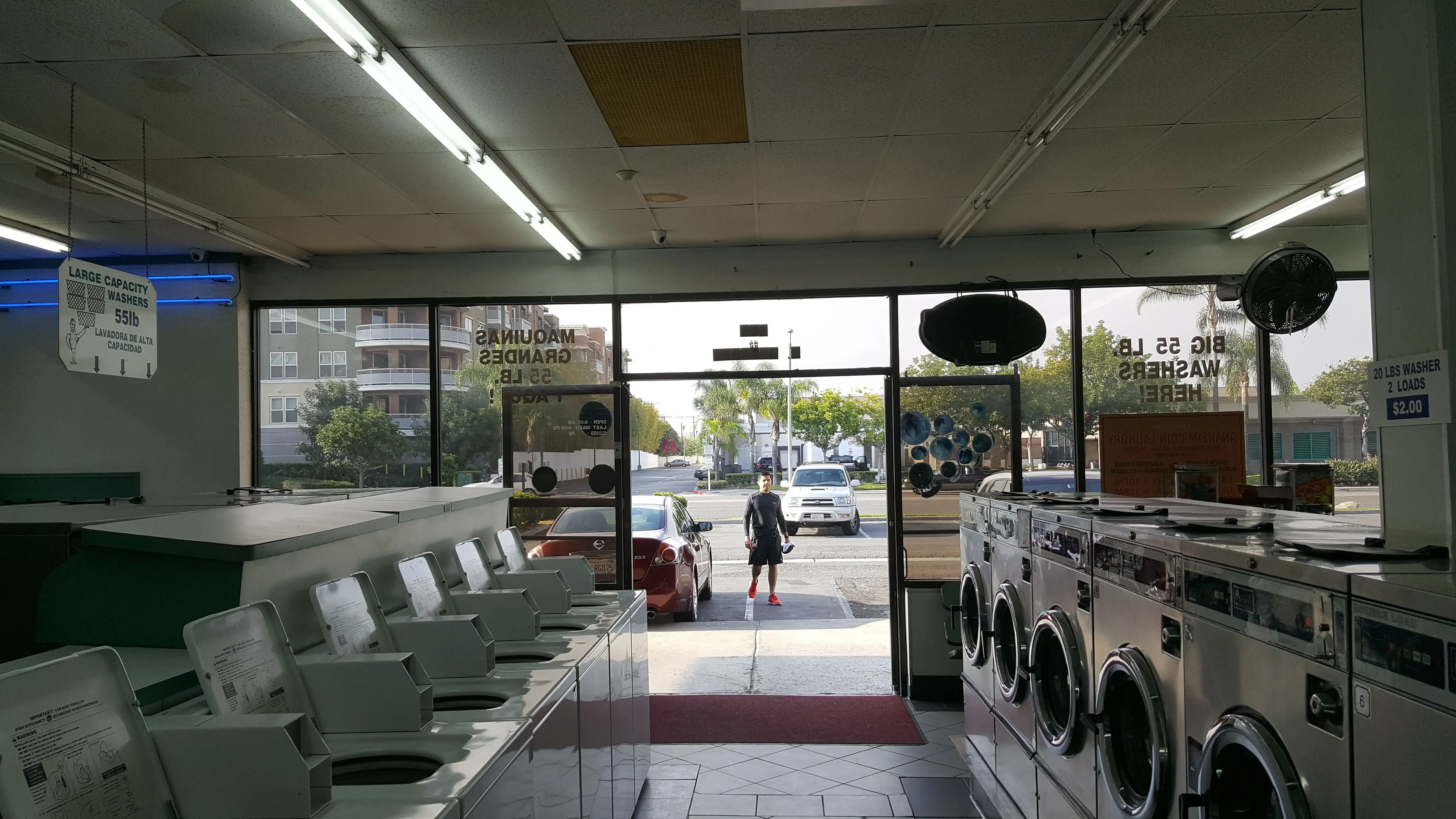 Anaheim Coin Laundry - Image 5