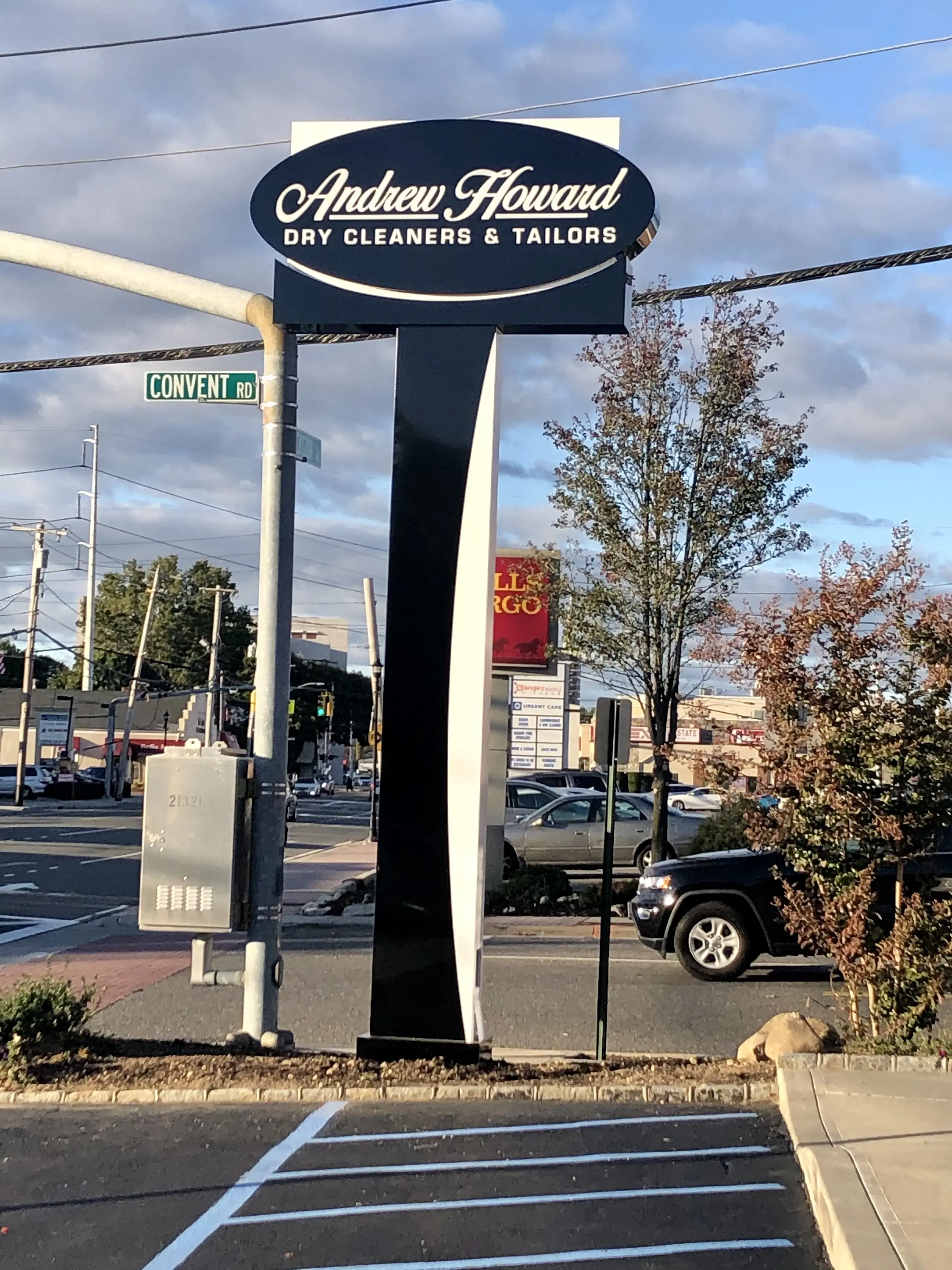 Andrew Howard Dry Cleaners & Tailors thumbnail 11