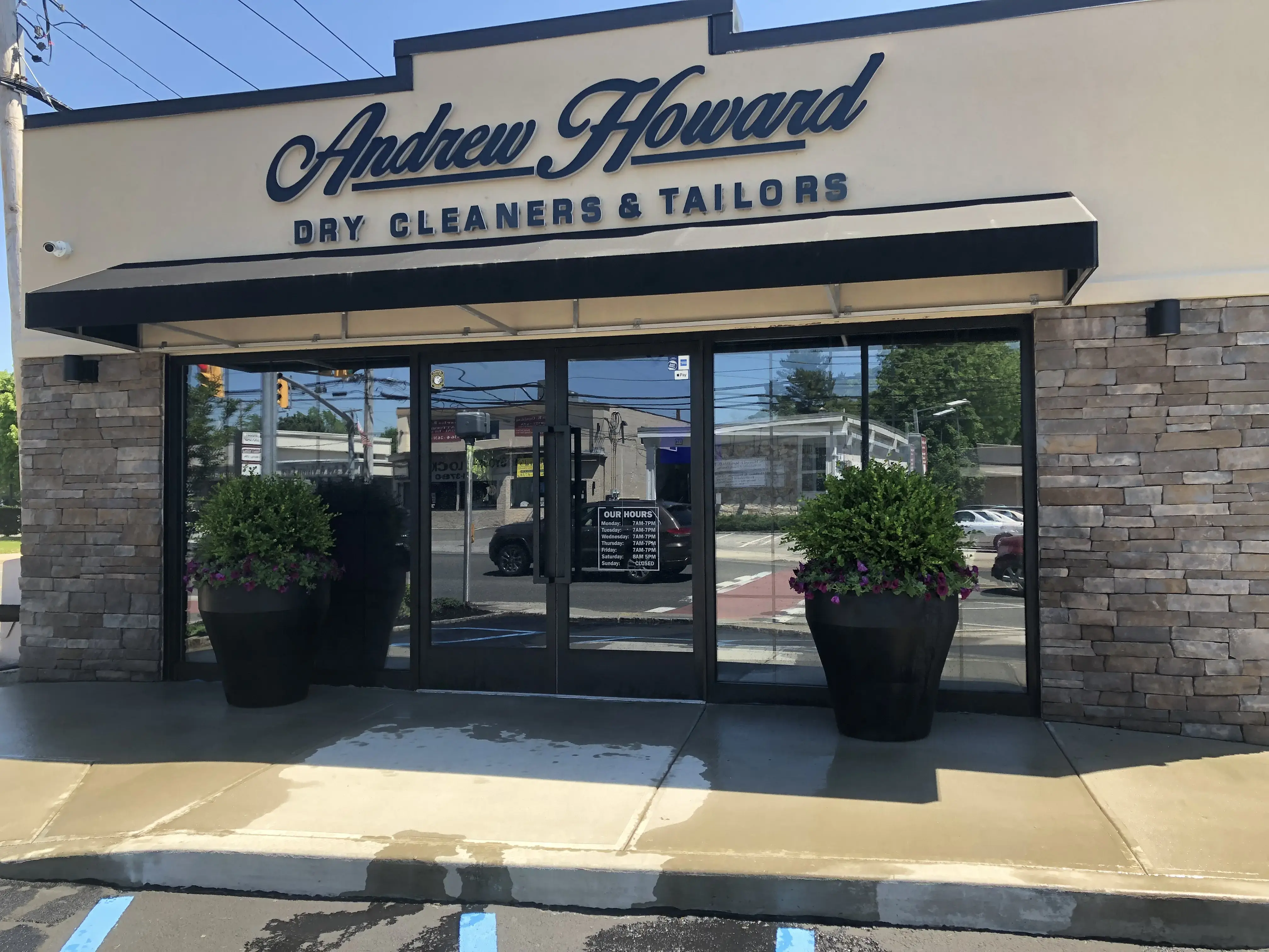 Andrew Howard Dry Cleaners & Tailors thumbnail 16