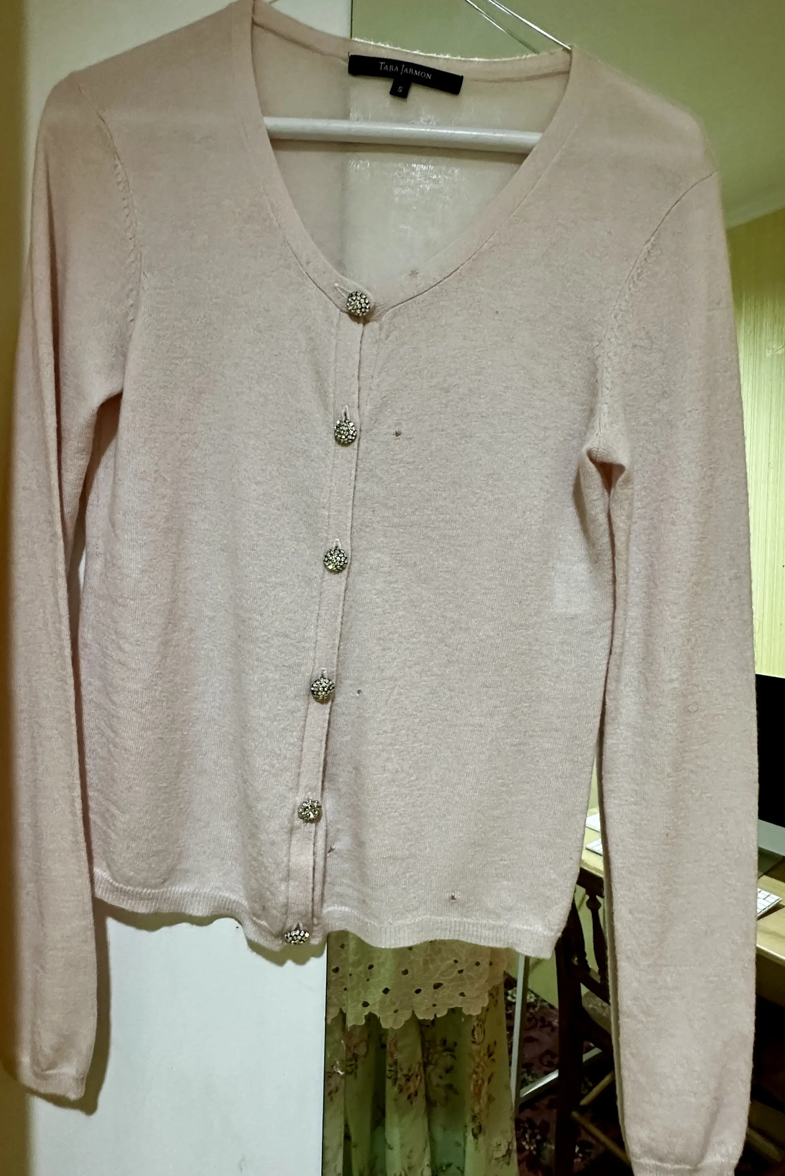 Andrew Howard Dry Cleaners & Tailors - Image 6