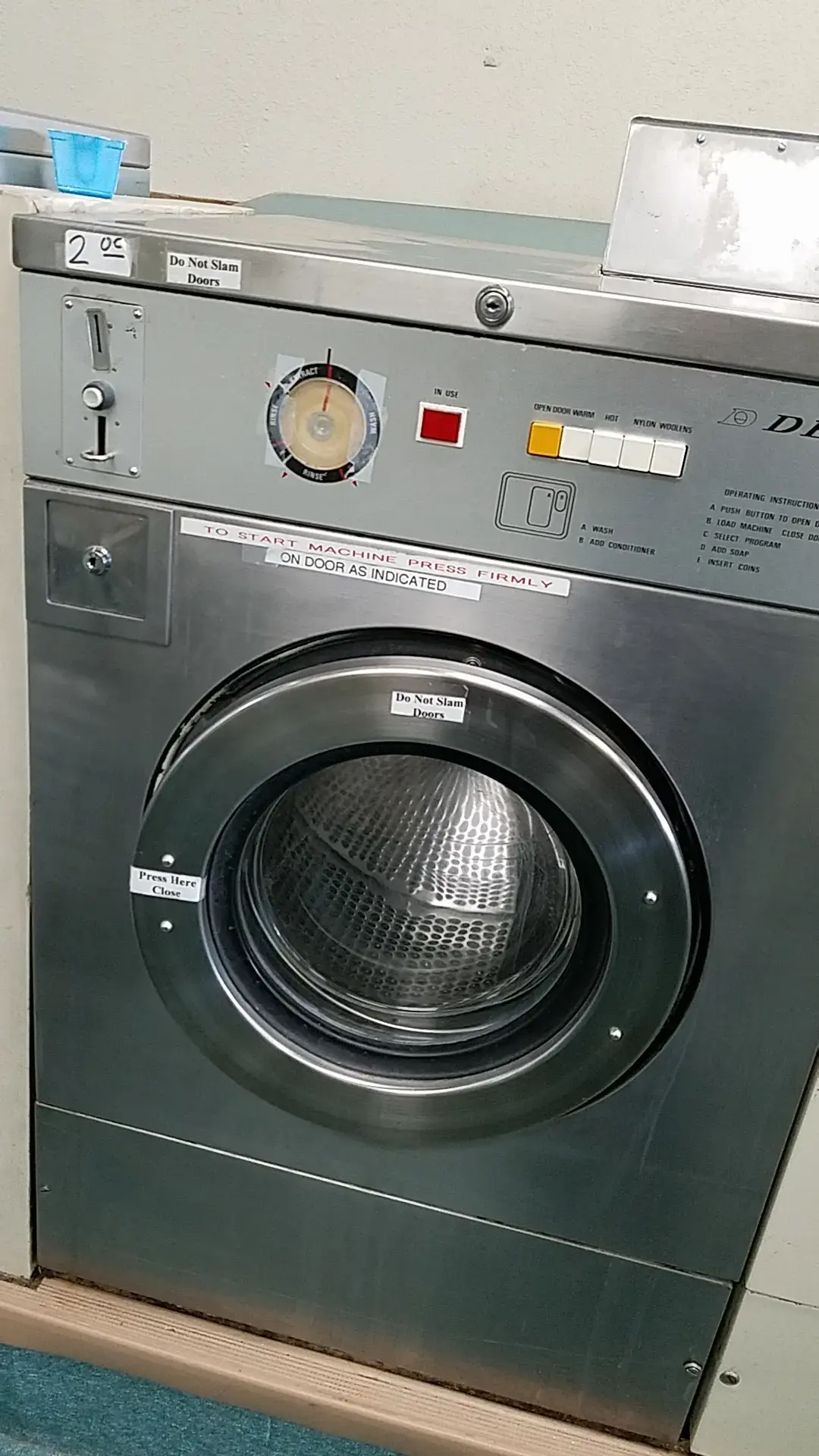 Andy's Laundry - Image 5