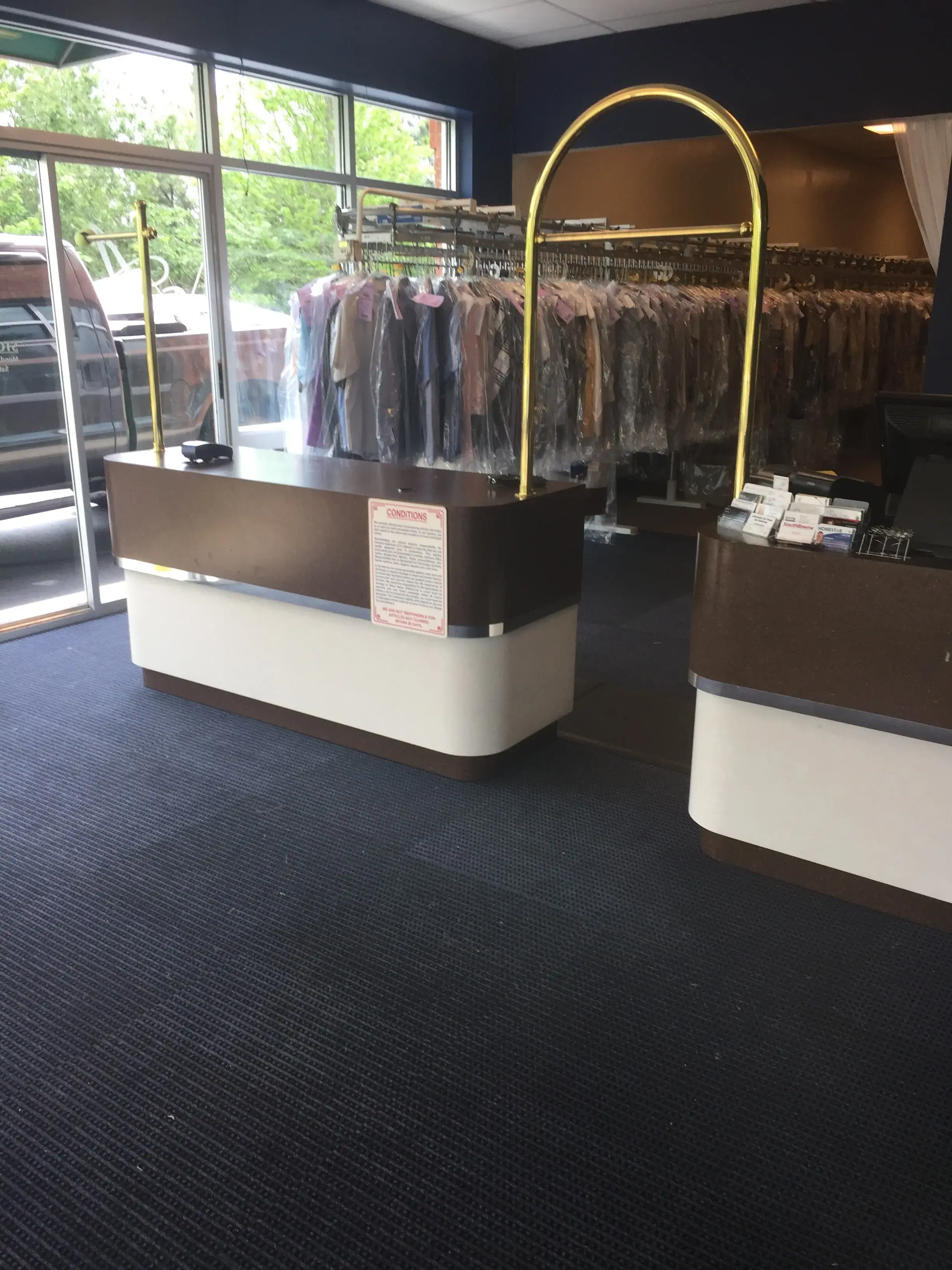 Angie's Cleaners - Image 10