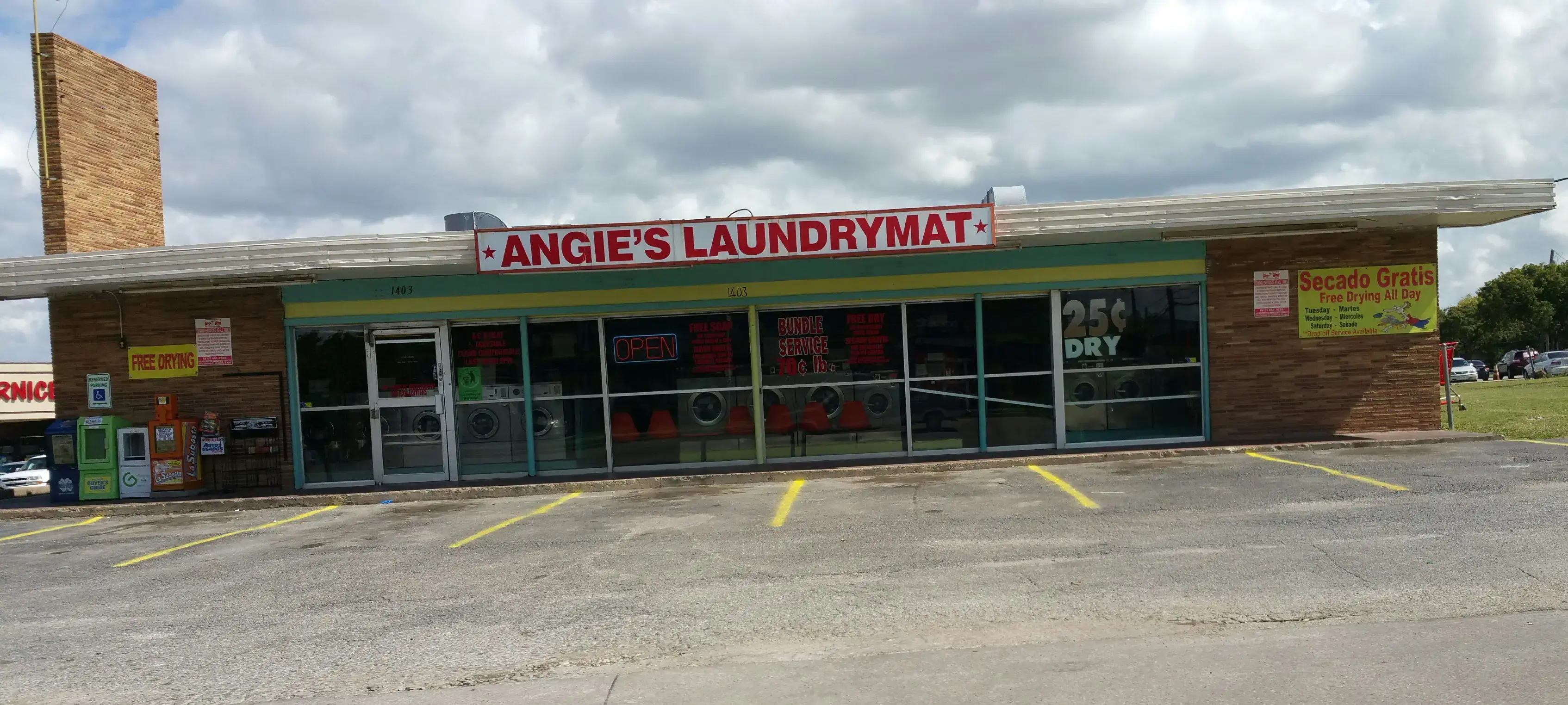 Angie's Laundromat thumbnail 2