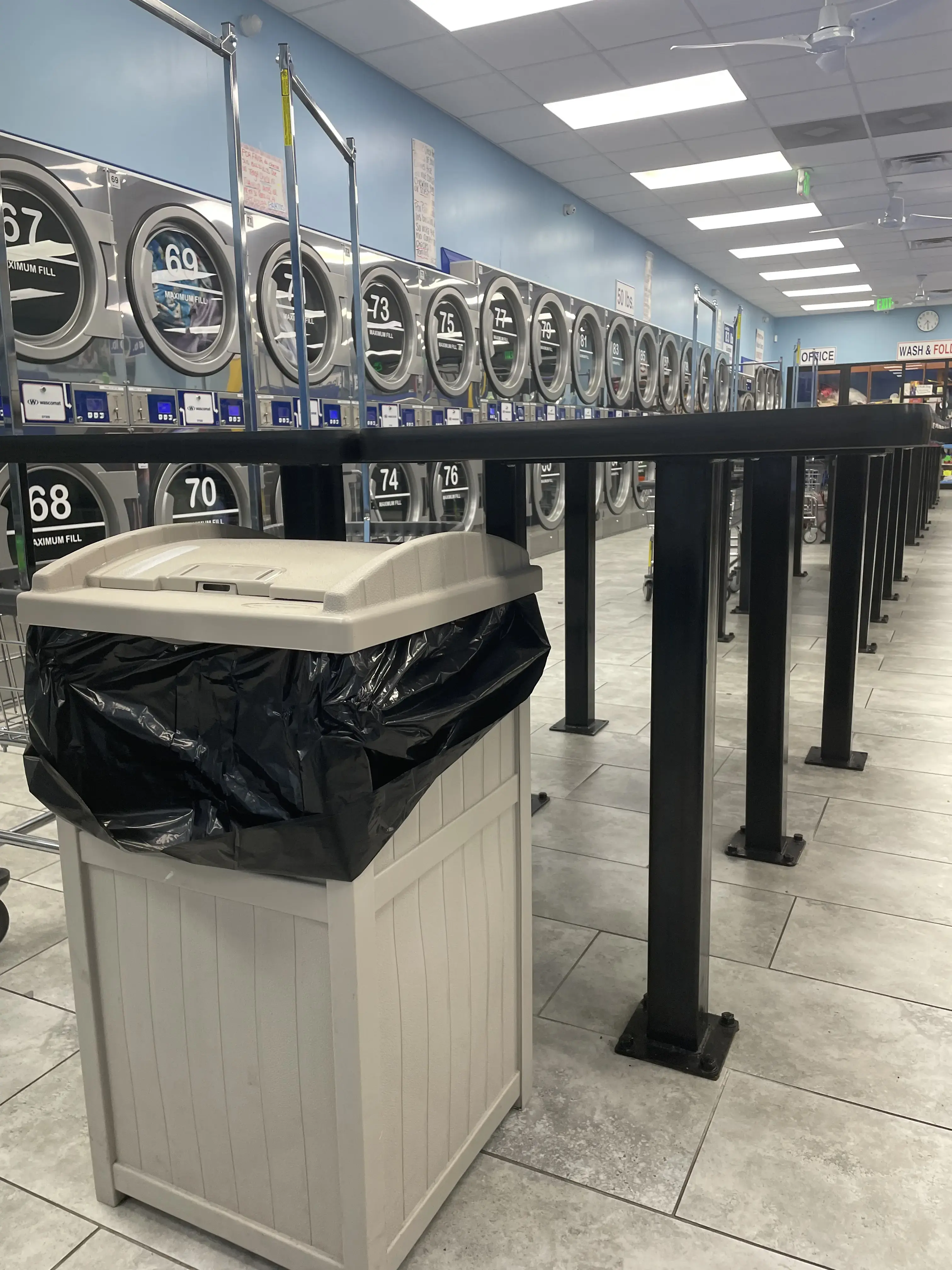 Annandale Laundromat thumbnail 9