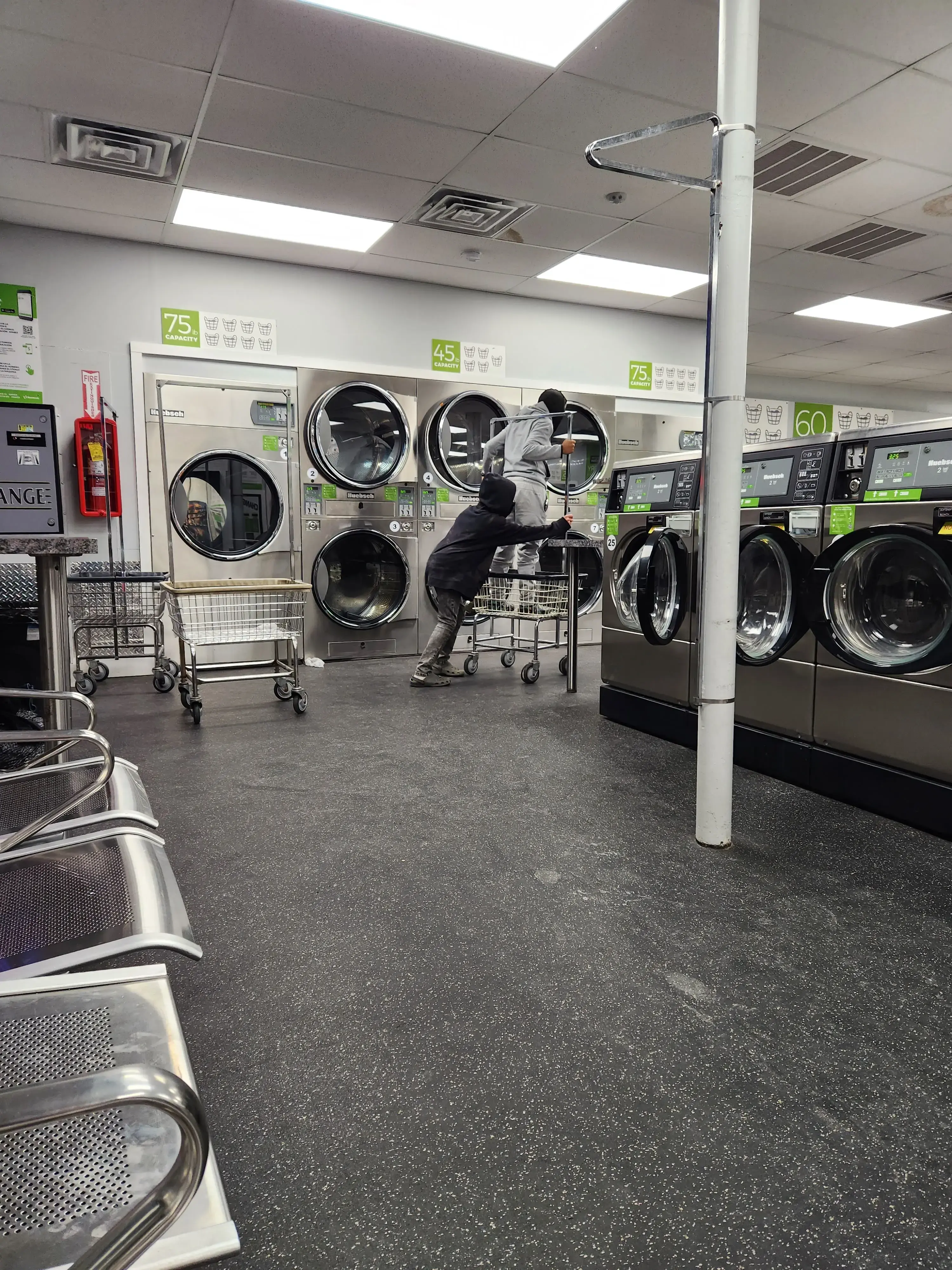Annie's Express Laundry - Image 16