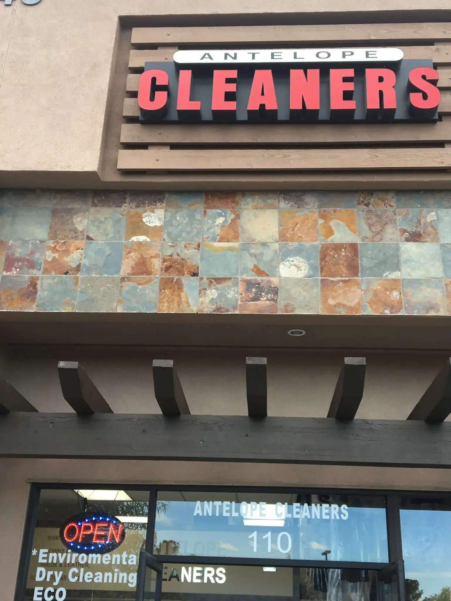 Antelope Dry Cleaners - Image 1