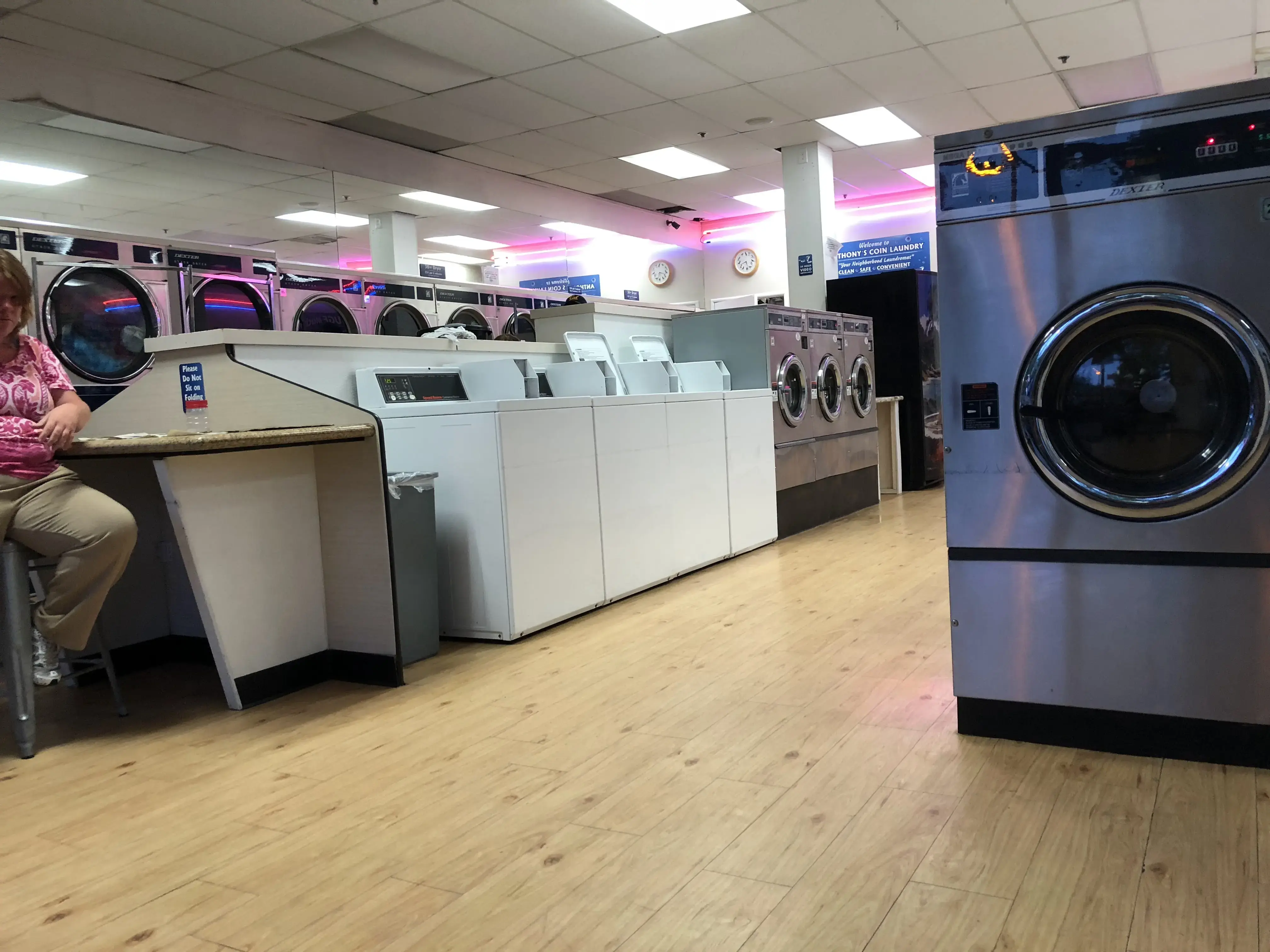 Anthonys Laundry Pick Up & Delivery thumbnail 16