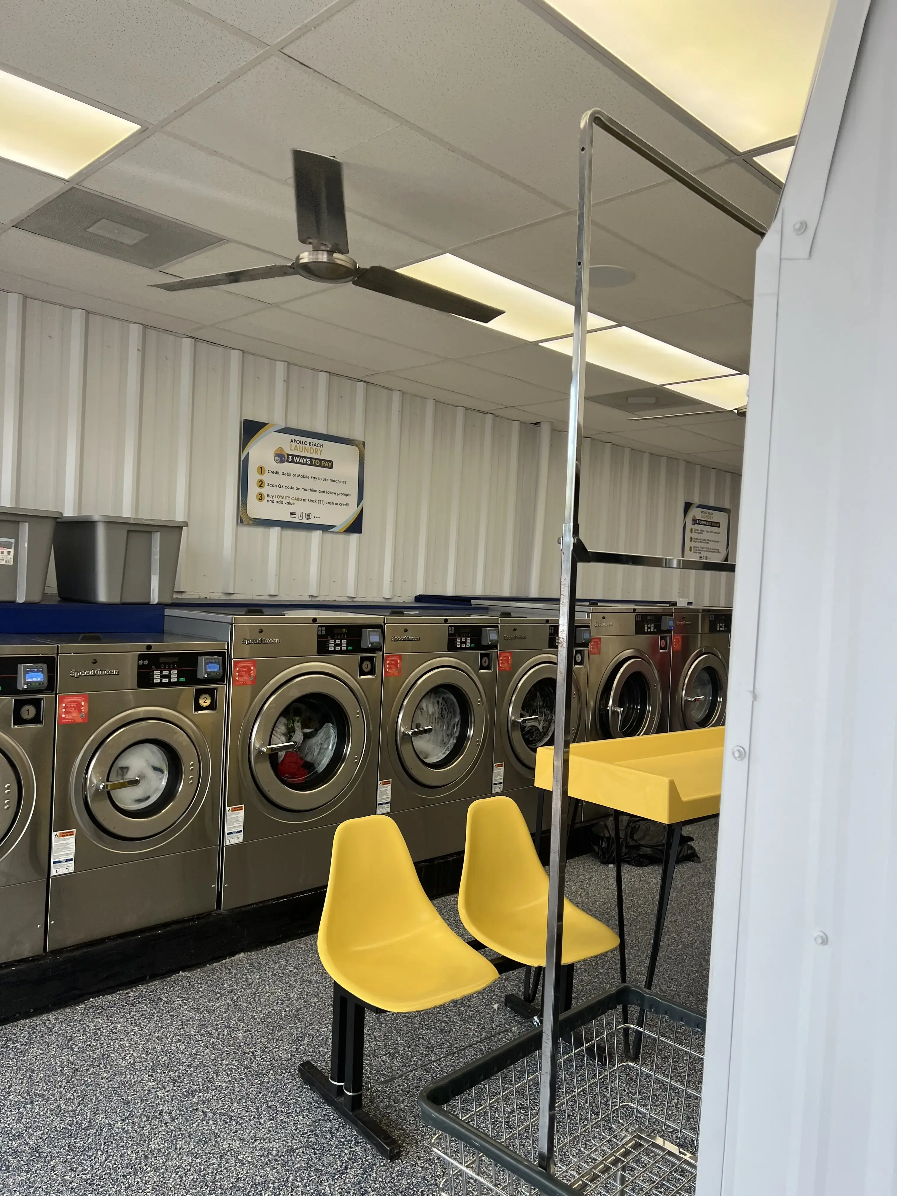 Apollo Beach Laundry thumbnail 13