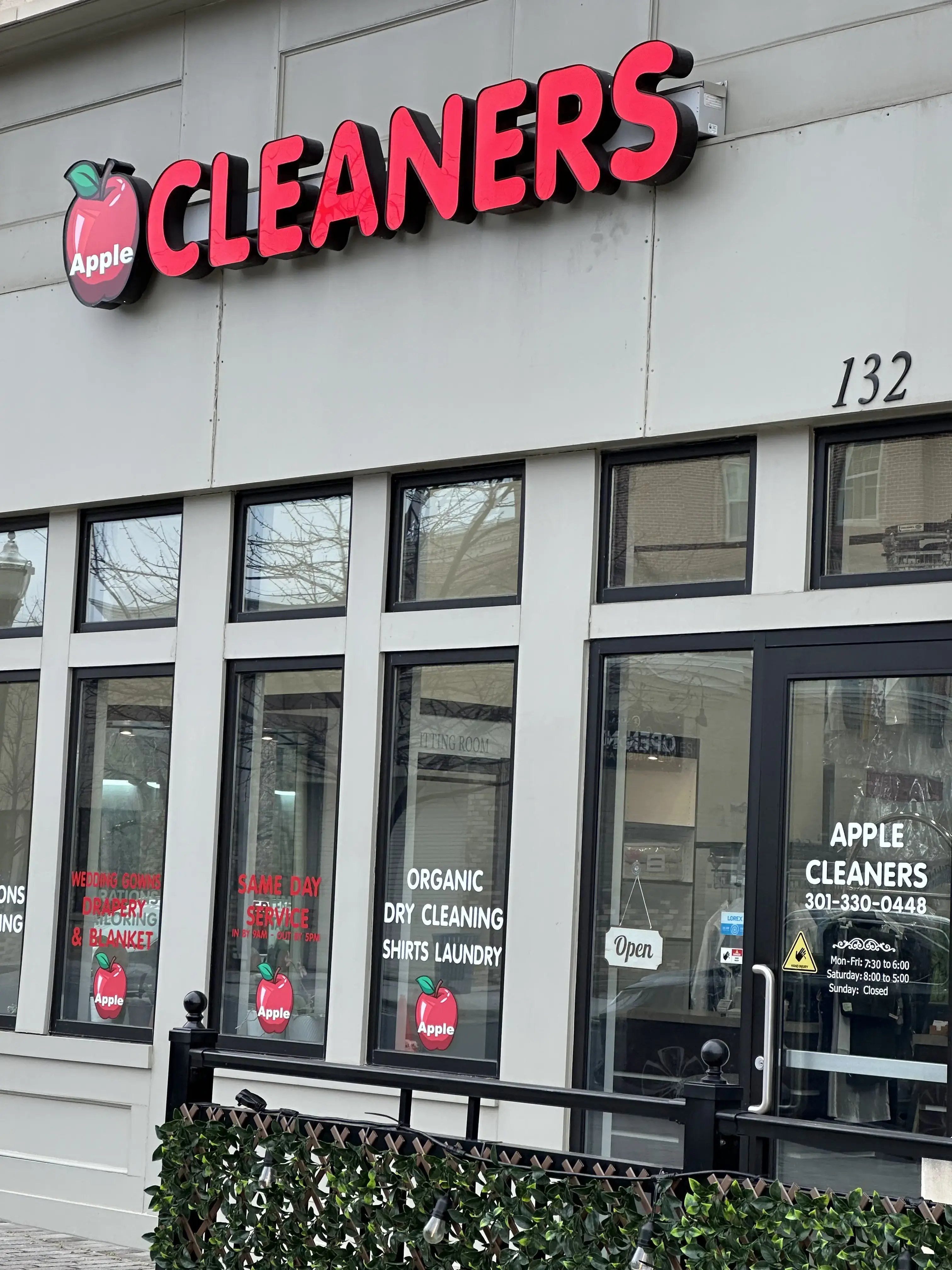 Apple Cleaners - Image 2