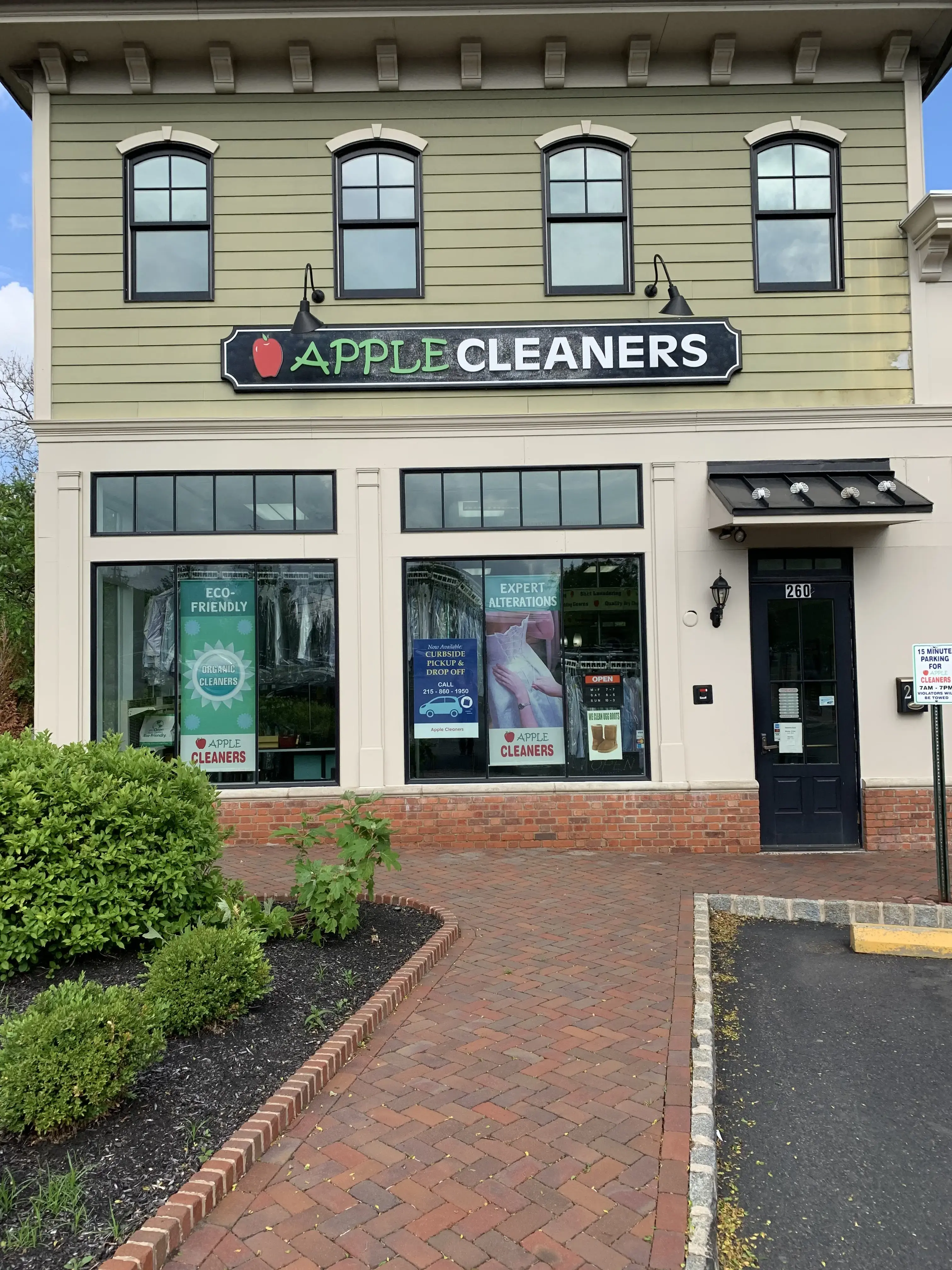 Apple Cleaners location