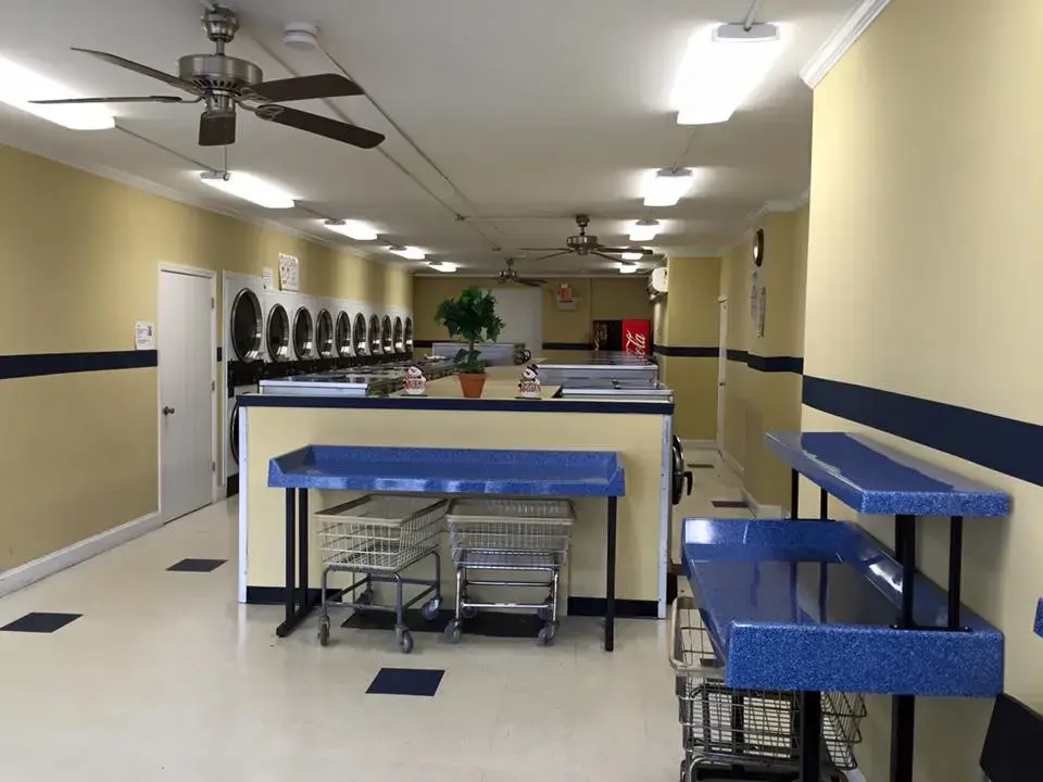 A&Q Laundry Room thumbnail 2