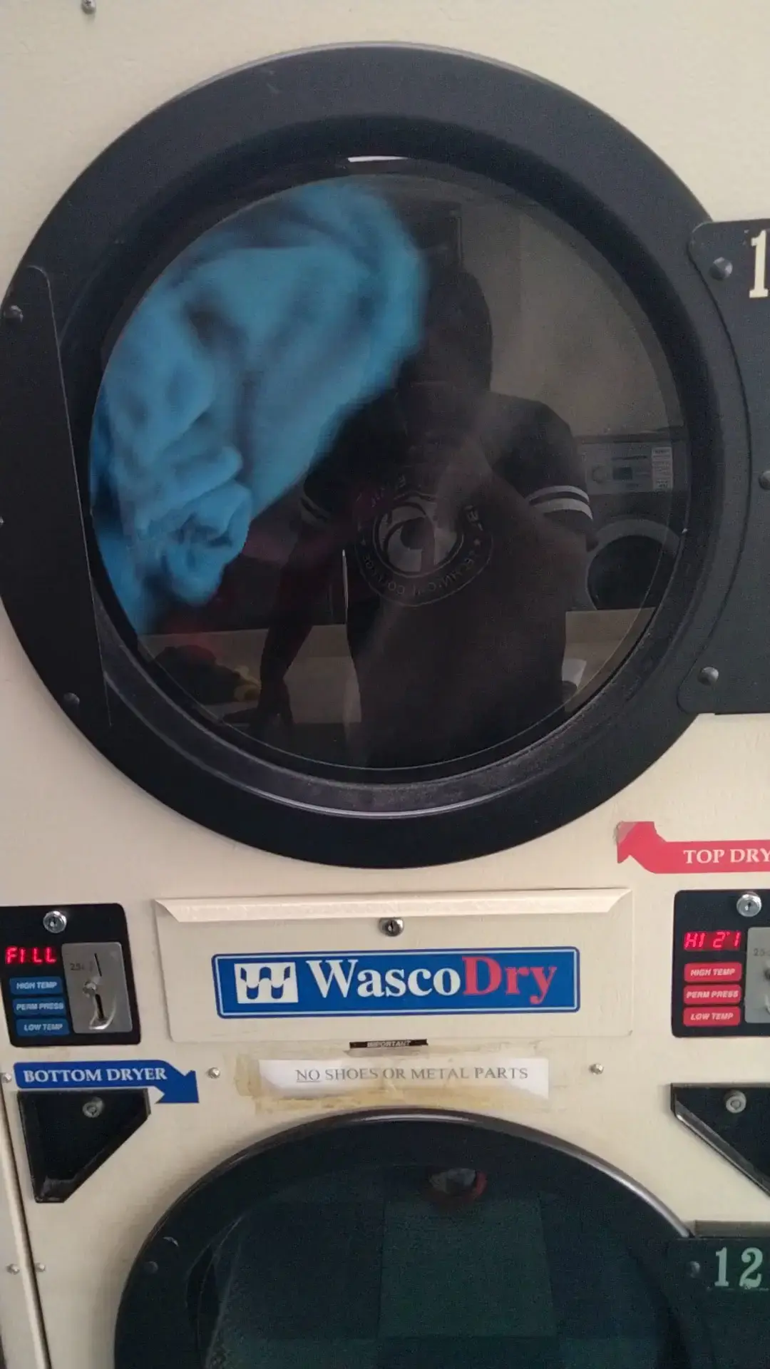 Aqua Clean Coin Laundry & Dry Cleaners - Image 6